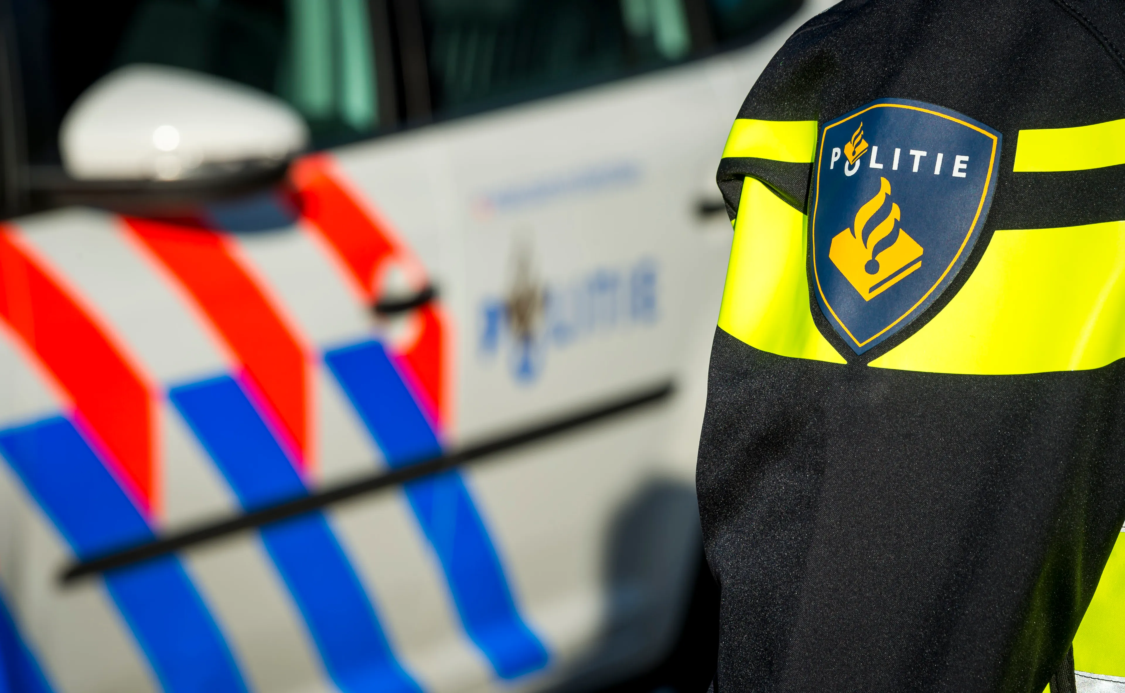 Politieagent deelt heftige ervaring: kind overlijdt ondanks reanimatie na auto-ongeluk