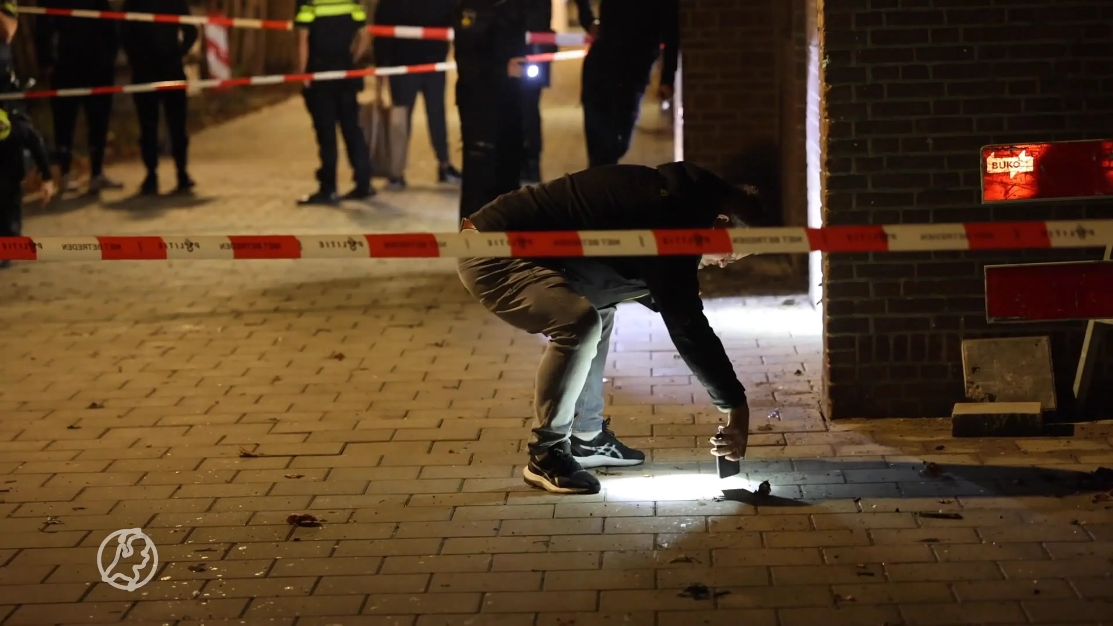 Ontploffing bij woning met regenboogvlag in Amsterdam