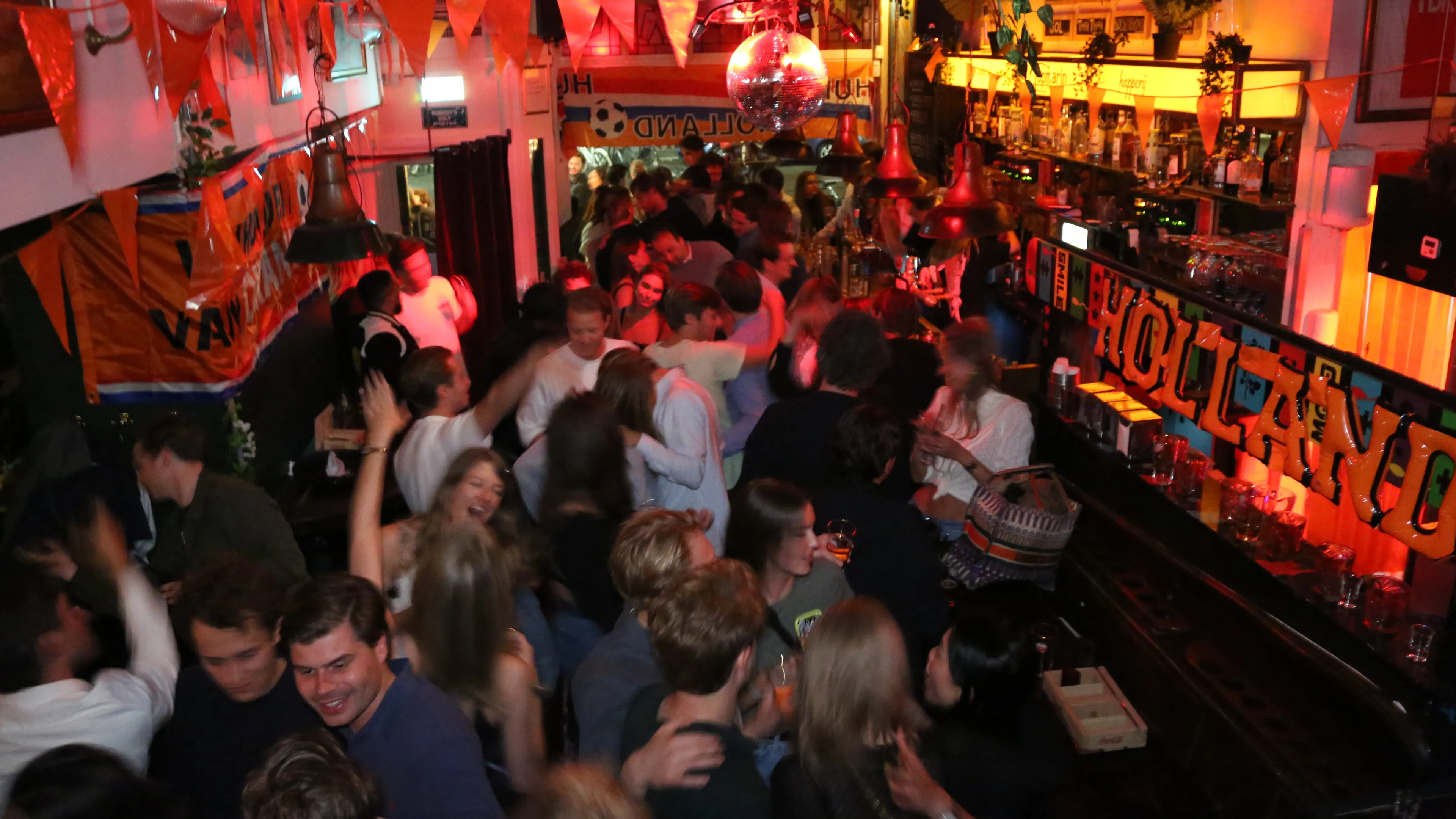 KHN: horeca kan met routekaart veilig weer open