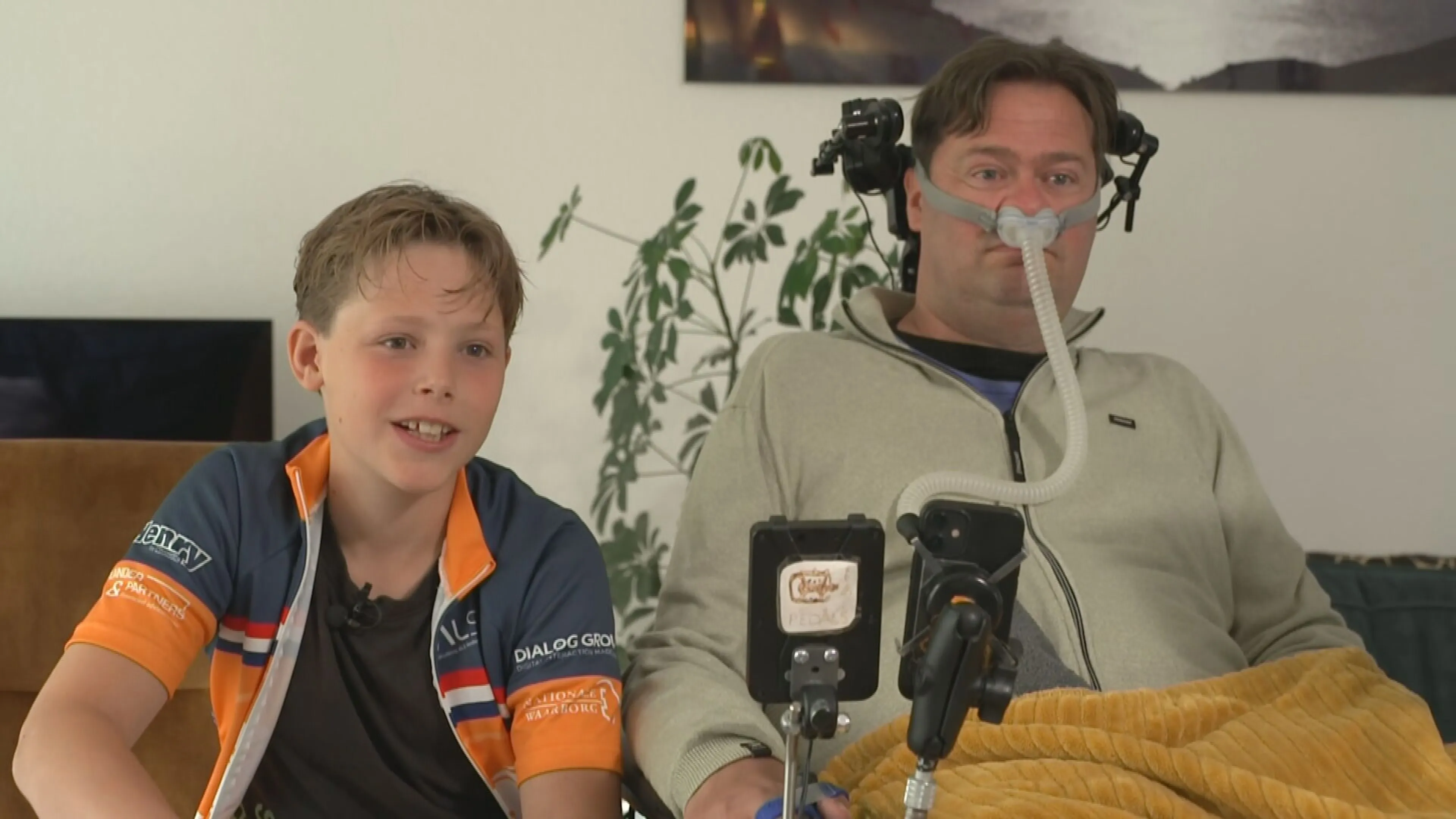 Frank geeft niet op en gaat met ambulance de berg op voor Tour du ALS