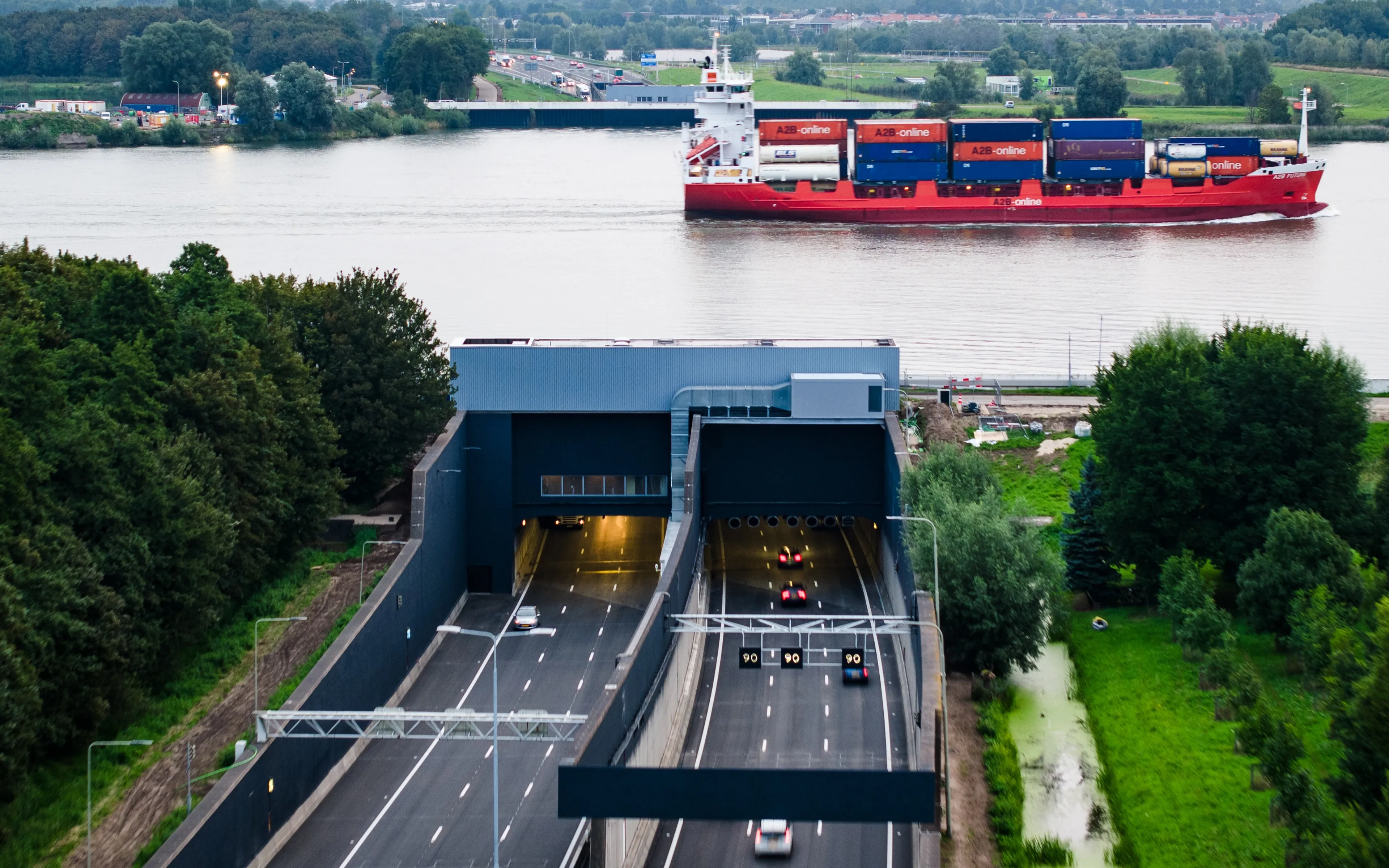 Heinenoordtunnel en deel A4 weken dicht door werkzaamheden