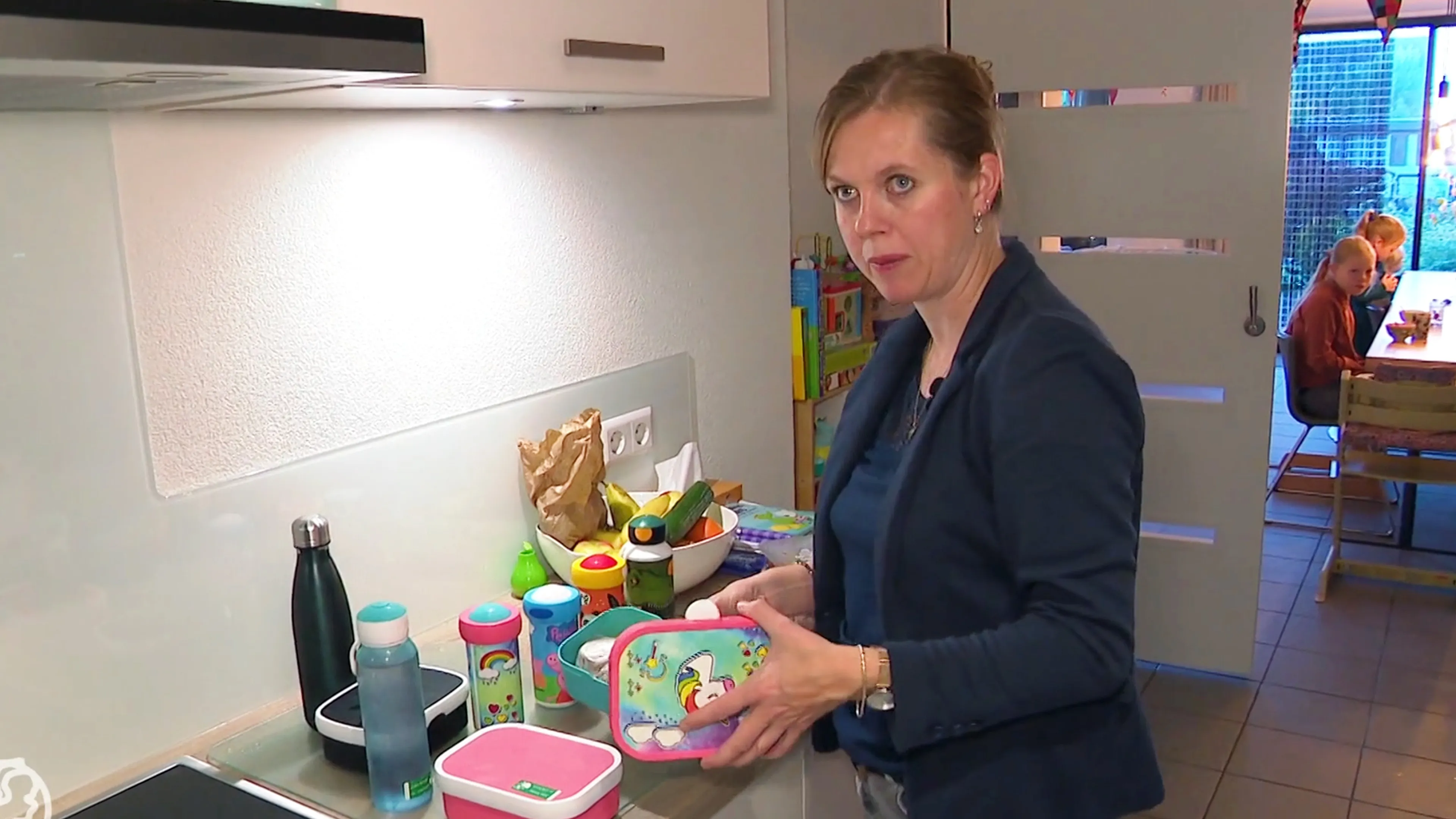 #CrisisvanNL | Familie Kraan moet op de kleintjes letten en draait iedere euro om