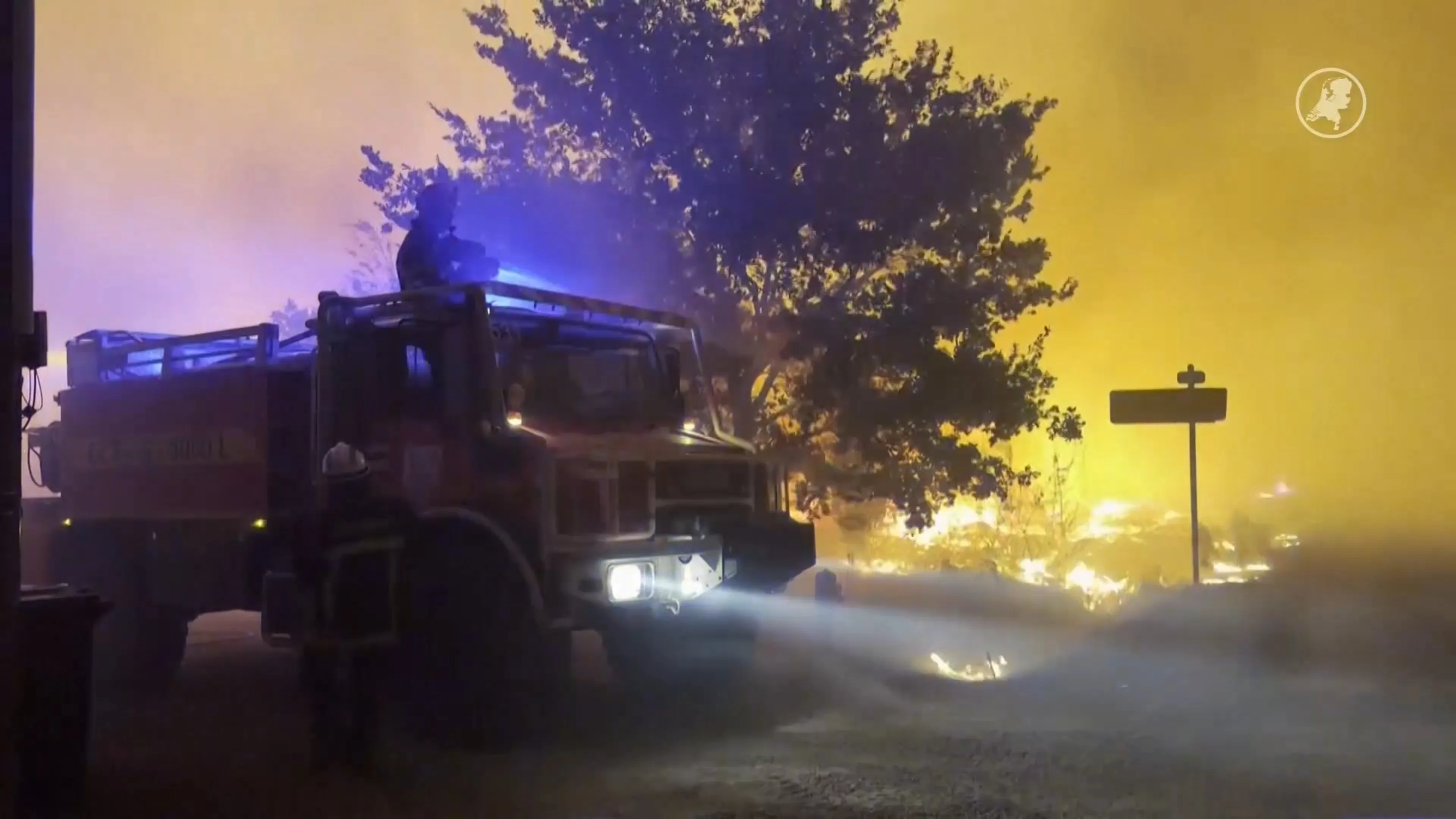 Familie moet abrupt vertrekken van camping vanwege bosbrand: 'Ik dacht, we gaan eraan' 