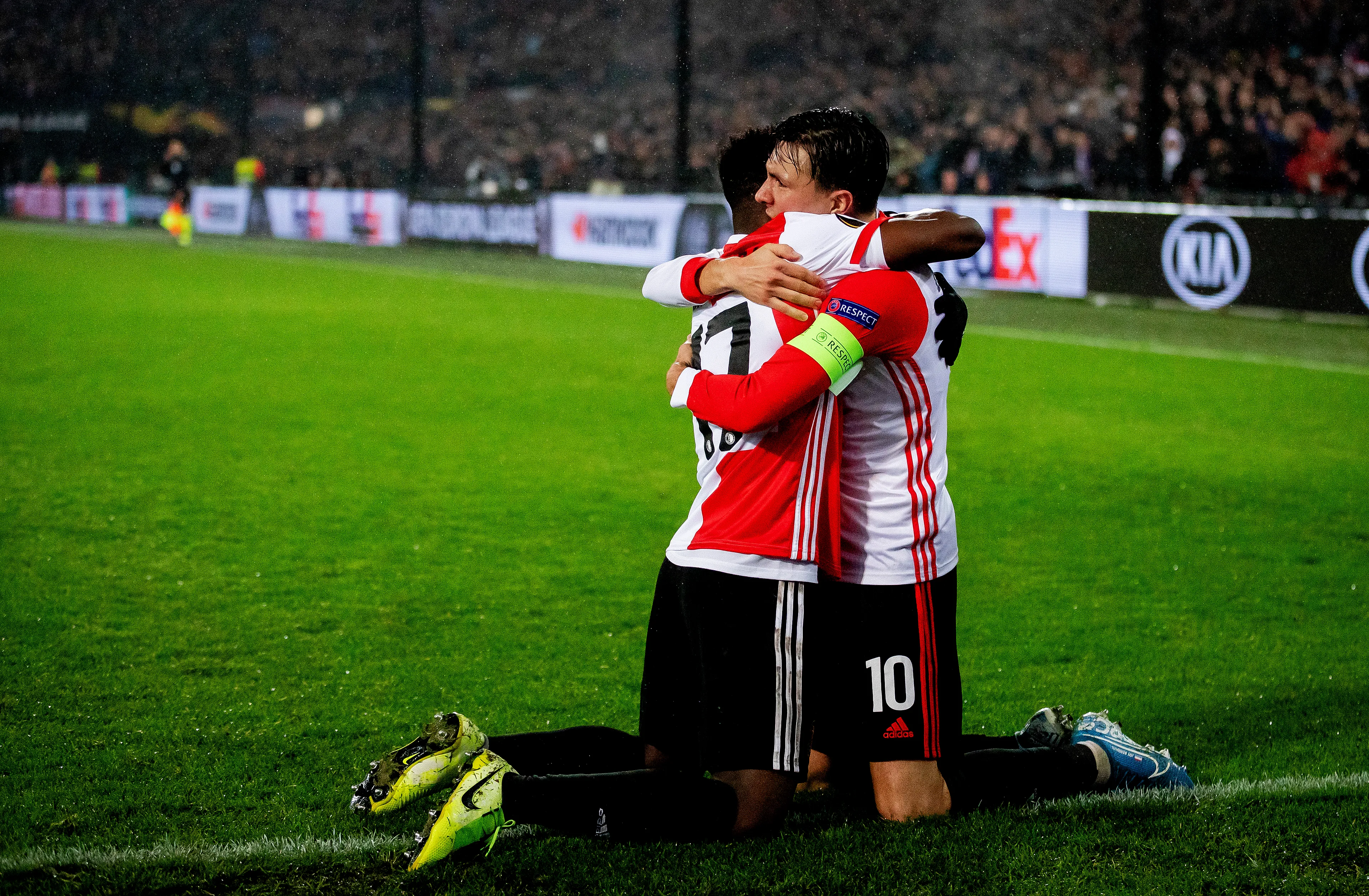 Feyenoord flierefluitend naar finale KNVB-beker