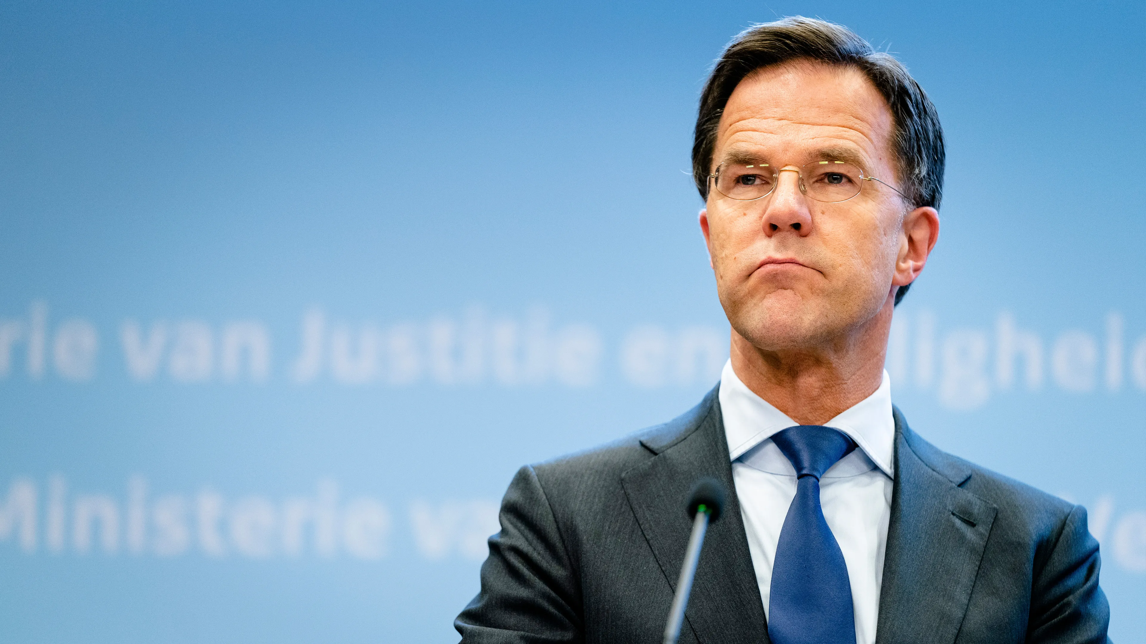 KIJK LIVE MEE: Het wekelijkse persmoment van premier Rutte