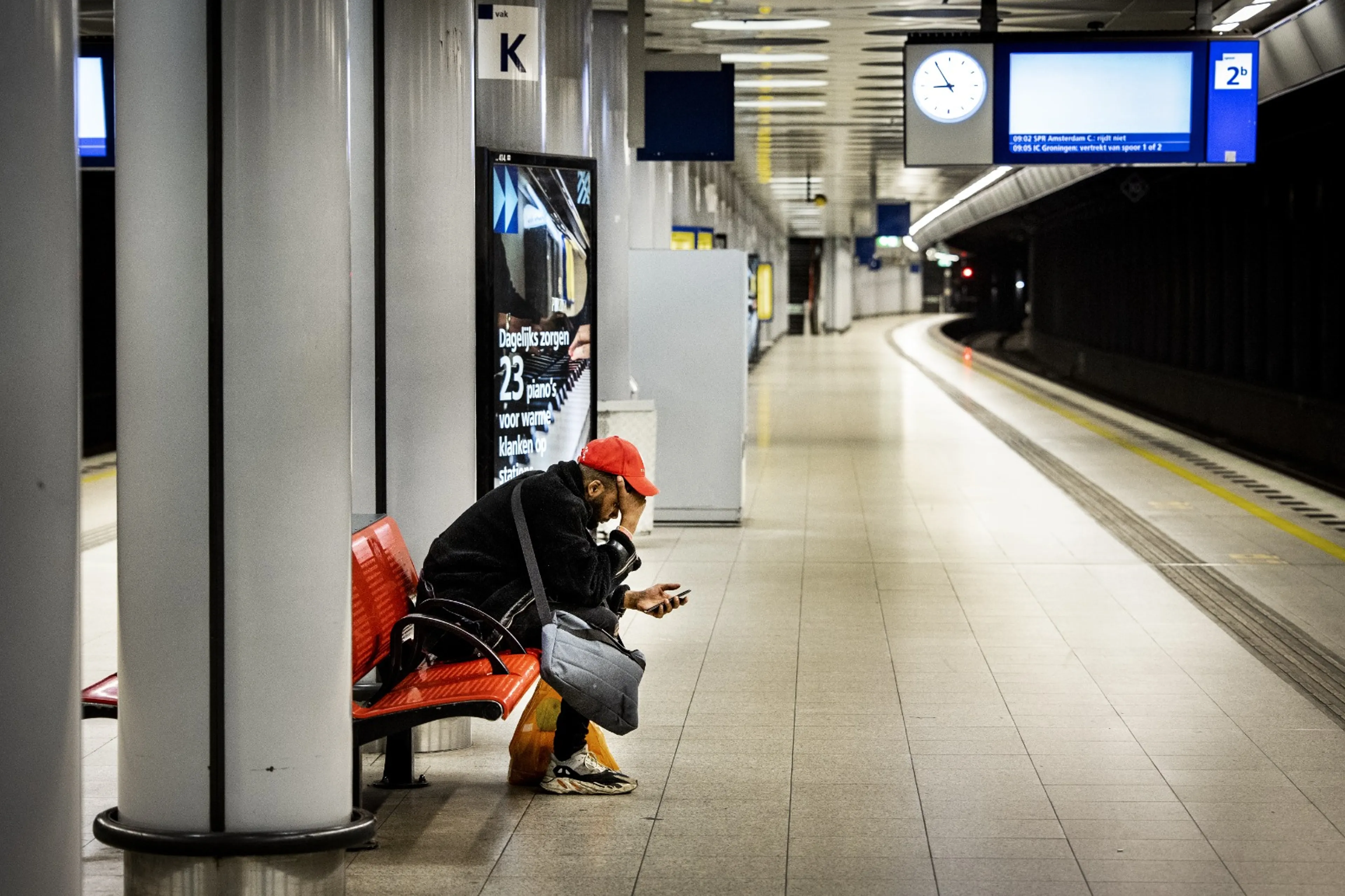 NS wil Schiphol vrijdag ondanks staking bereikbaar houden