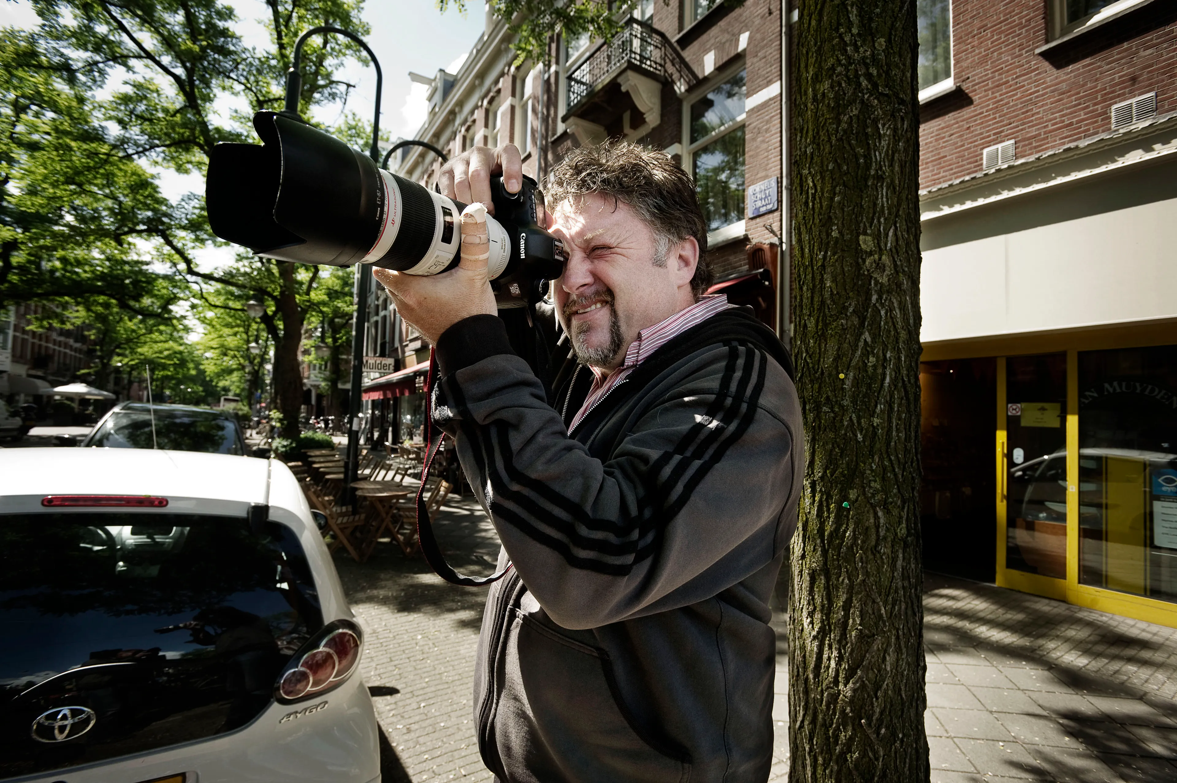 Fotograaf belooft meer foto's 'corona-huwelijk' Grapperhaus: 'Ik heb er nog honderden'