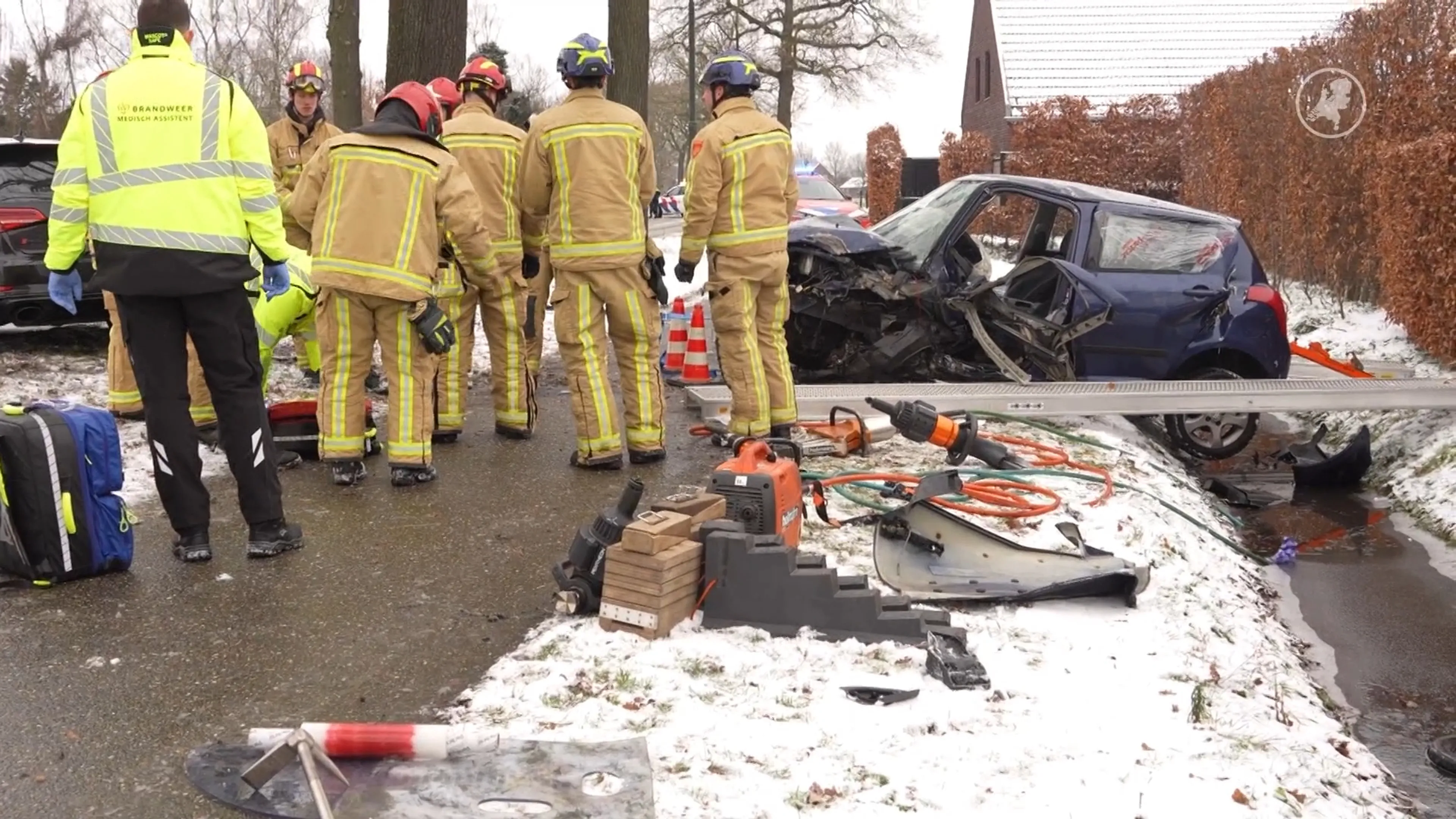 Man en vrouw zwaargewond bij ernstig verkeersongeval in Bakel