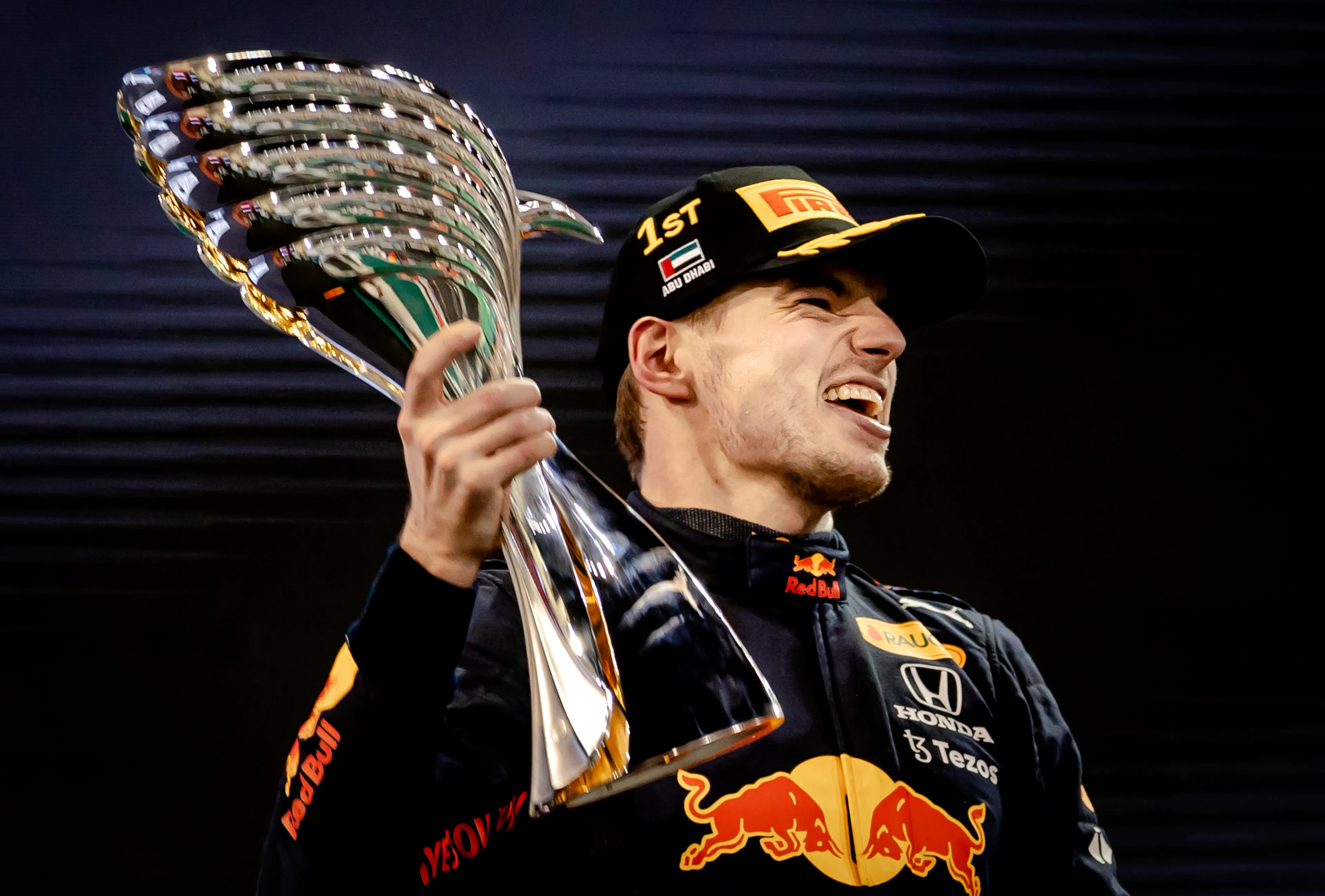 'Max Verstappen tekent lucratieve megadeal en blijft nog jaren bij Red Bull'