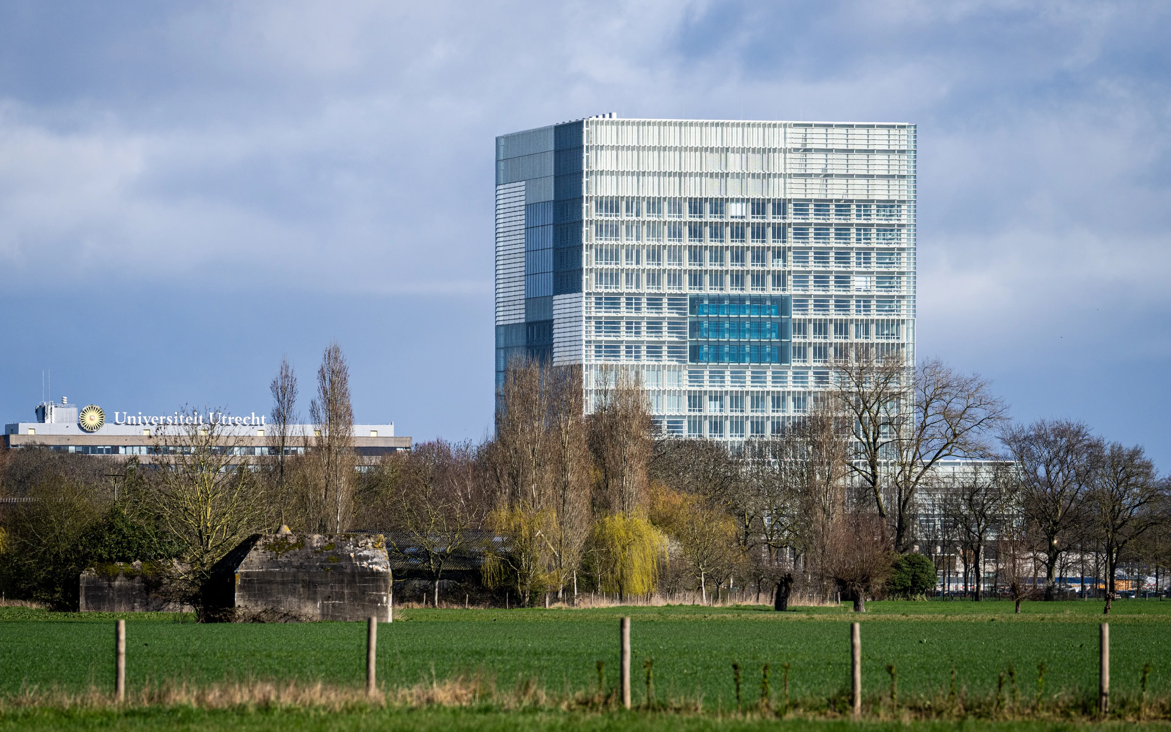 Nieuw RIVM gebouw bijna klaar, maar blijkt 136 miljoen duurder