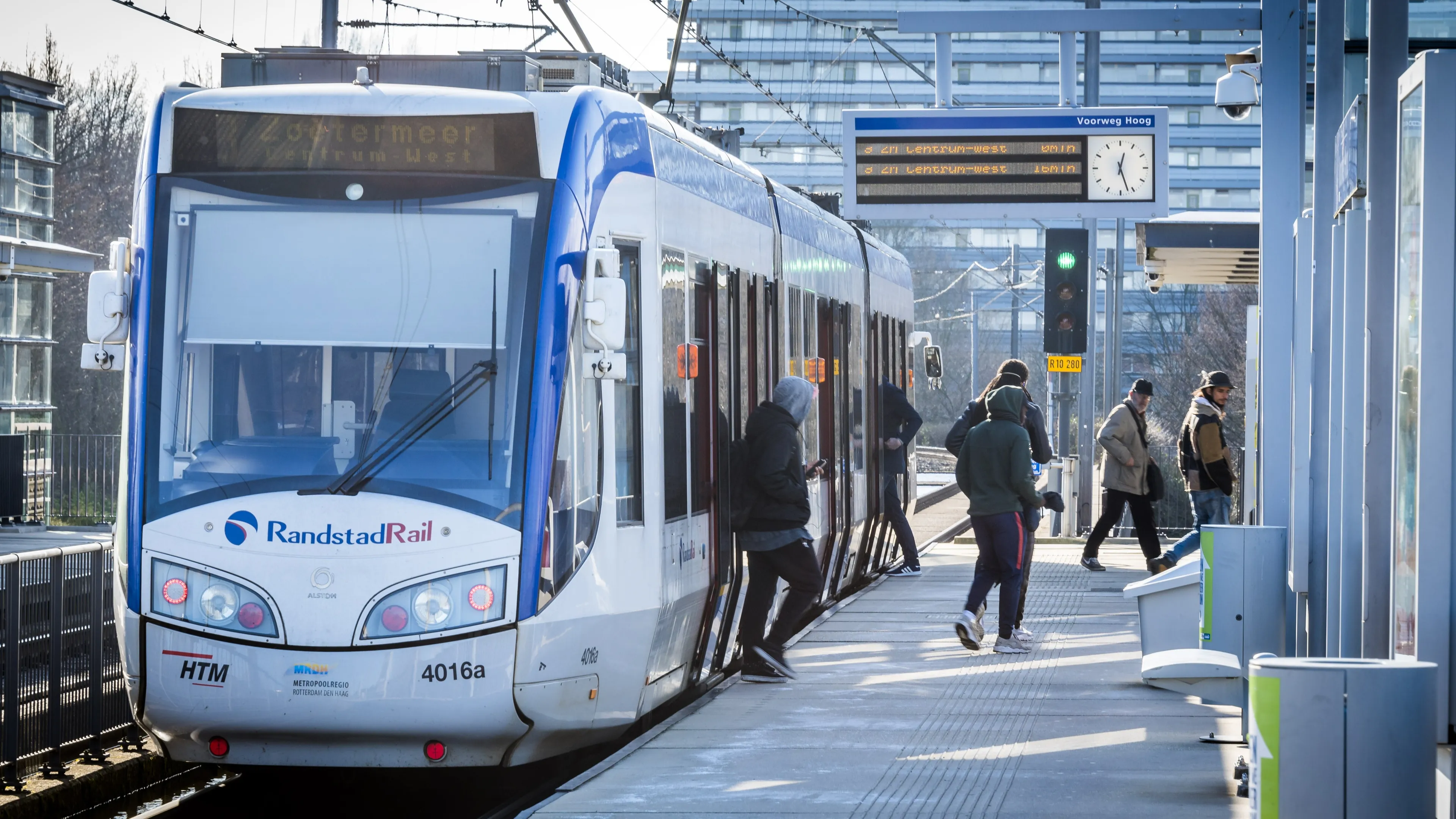 Nederlandse jongens in België opgepakt voor zware mishandeling trambestuurder Zoetermeer