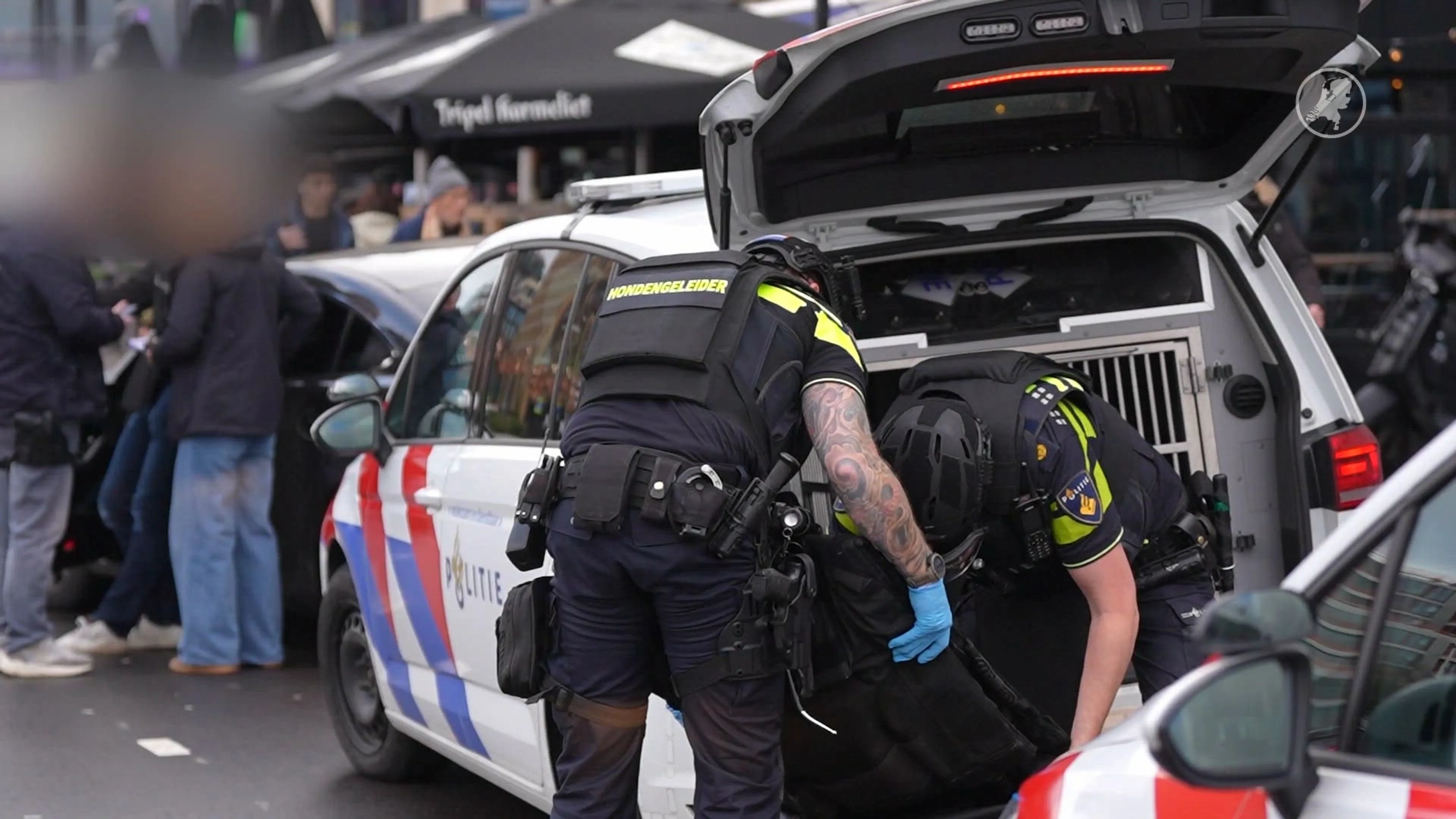 Politie naarstig op zoek naar mogelijk vuurwapengevaarlijke verdachte in Eindhoven