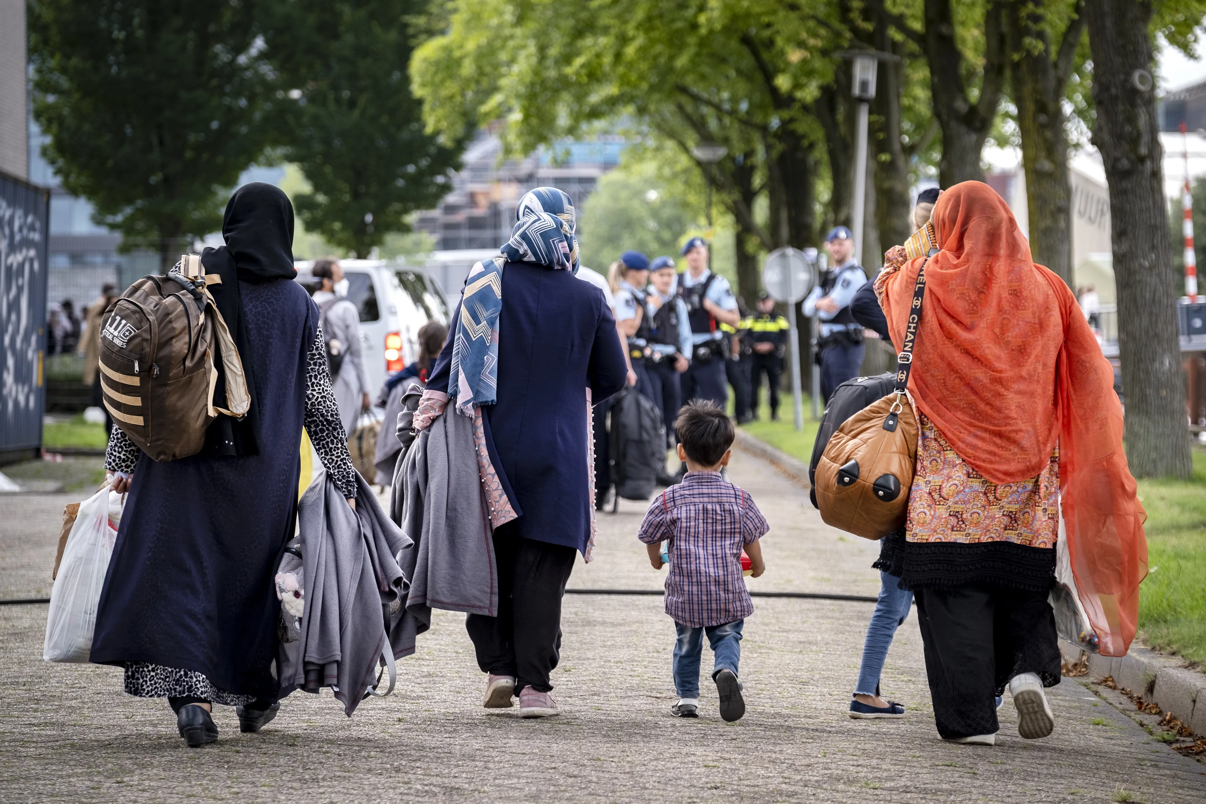 'Ellendige situatie in Amsterdamse noodopvang: verveling slaat om in wanhoop'