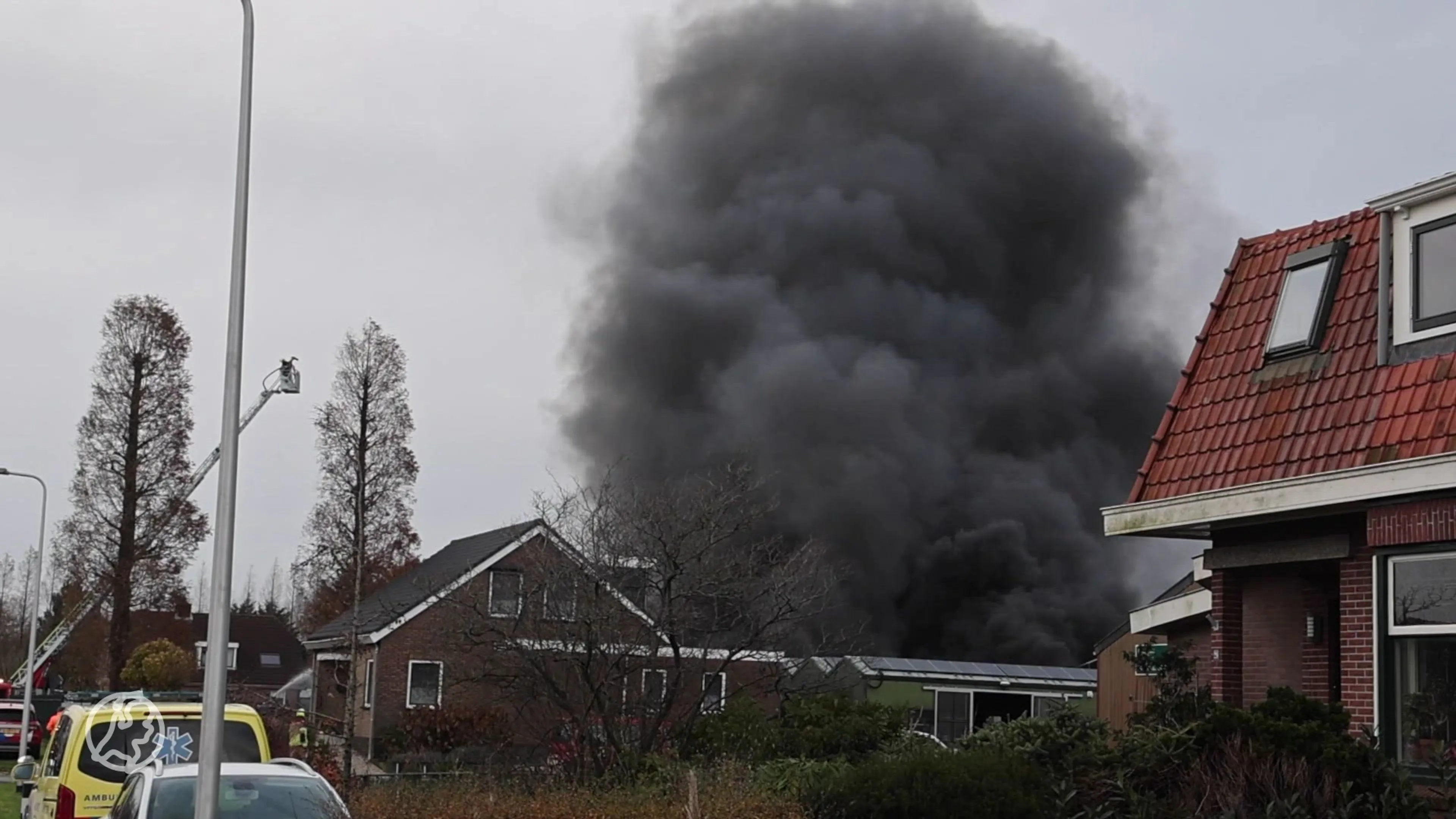 NL-Alert vanwege brand in Hazerswoude, treinverkeer stilgelegd