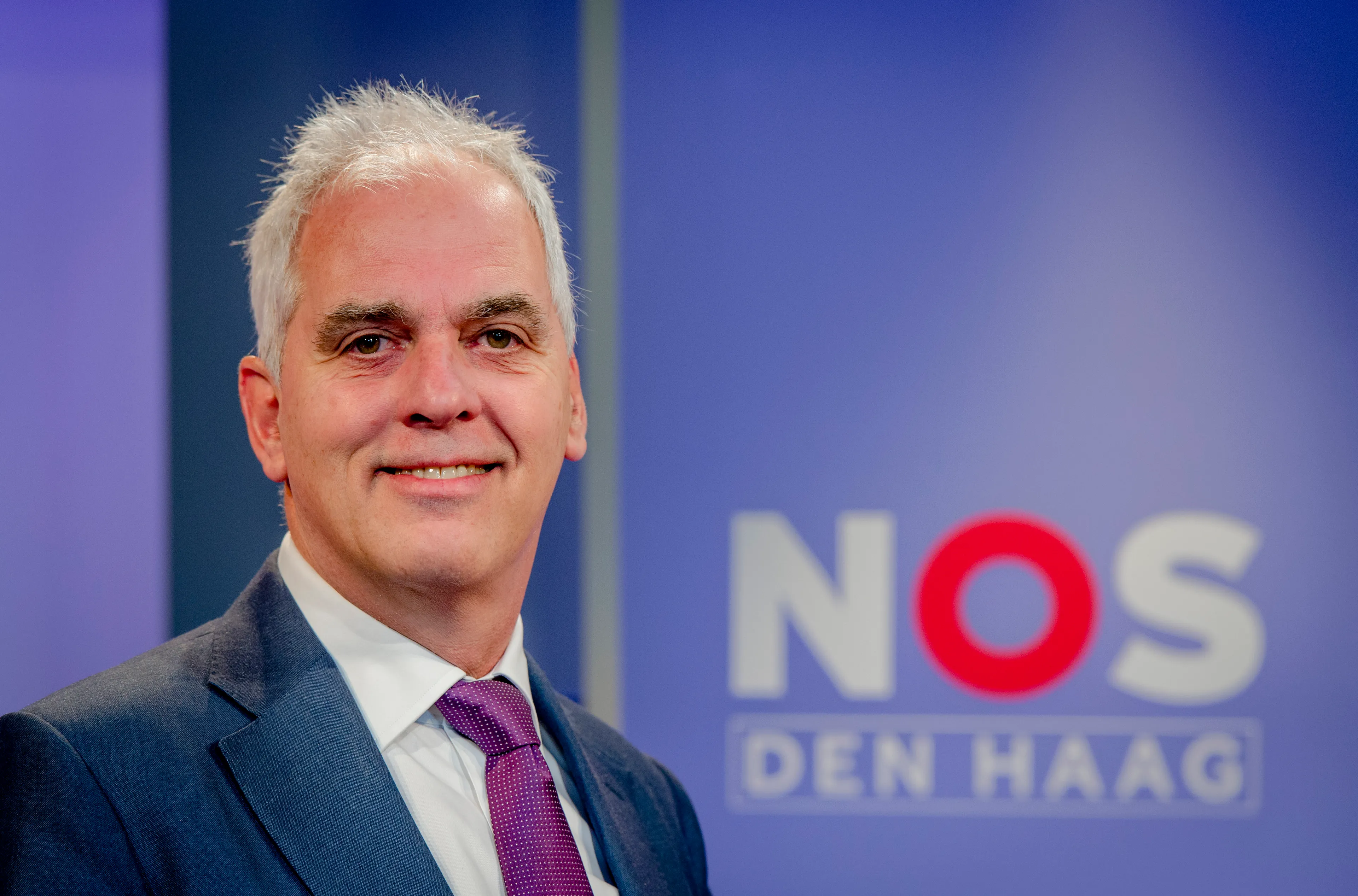 Ron Fresen is ongeneeslijk ziek en stopt bij het NOS Journaal