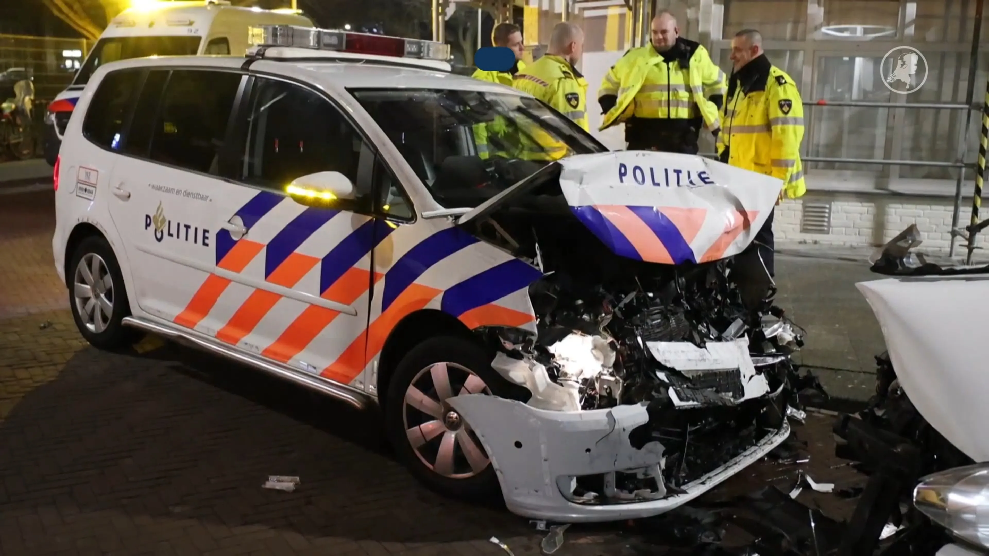 Agenten aangereden door gestolen busje bij achtervolging door Den Haag