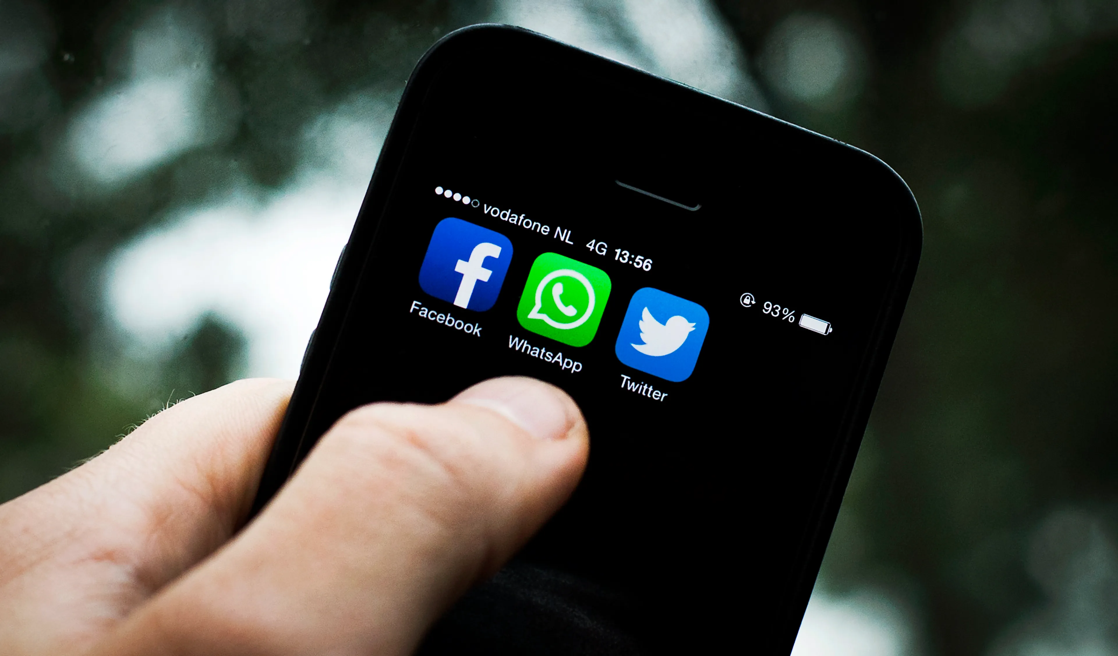 Ben je social media verslaafd? Zo houd je jezelf in bedwang