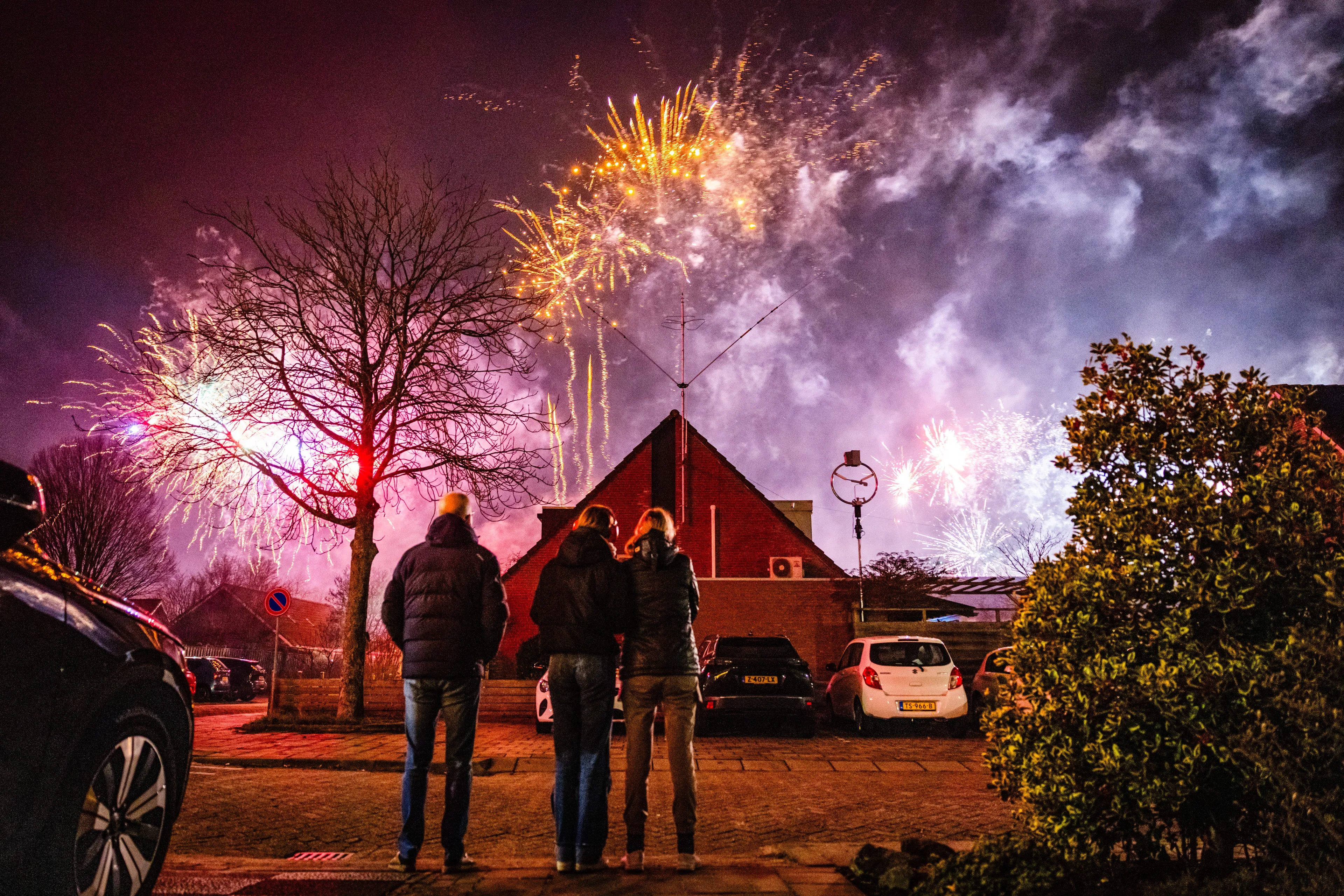 Vuurwerkverbod onder vuur: kritiek op uitzonderingen bij jaarwisseling