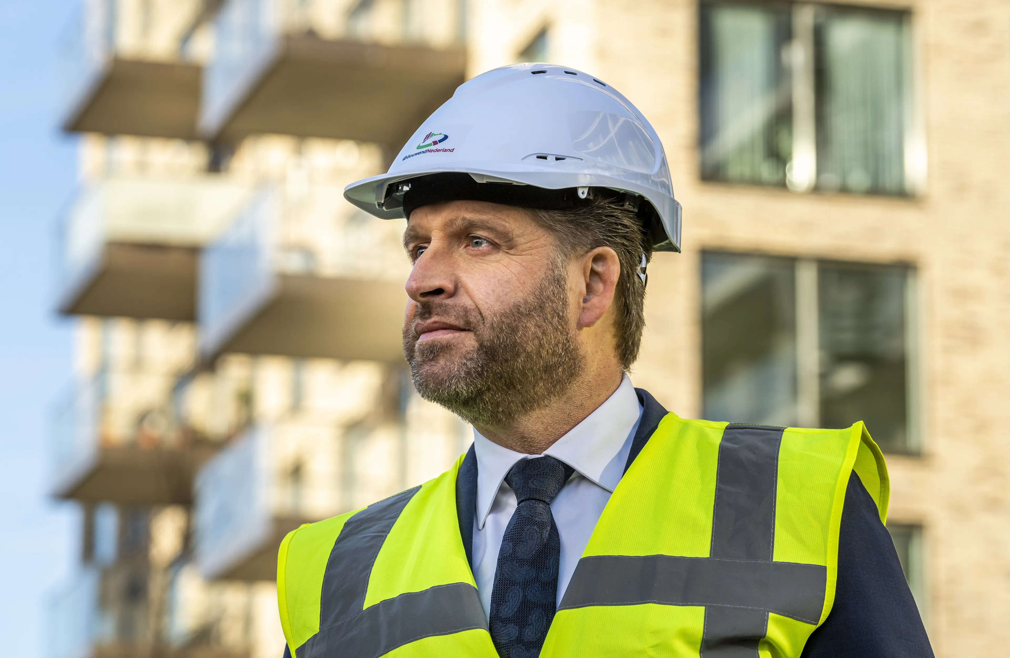 De Jonge wil meer vaart maken met bouw flexwoningen