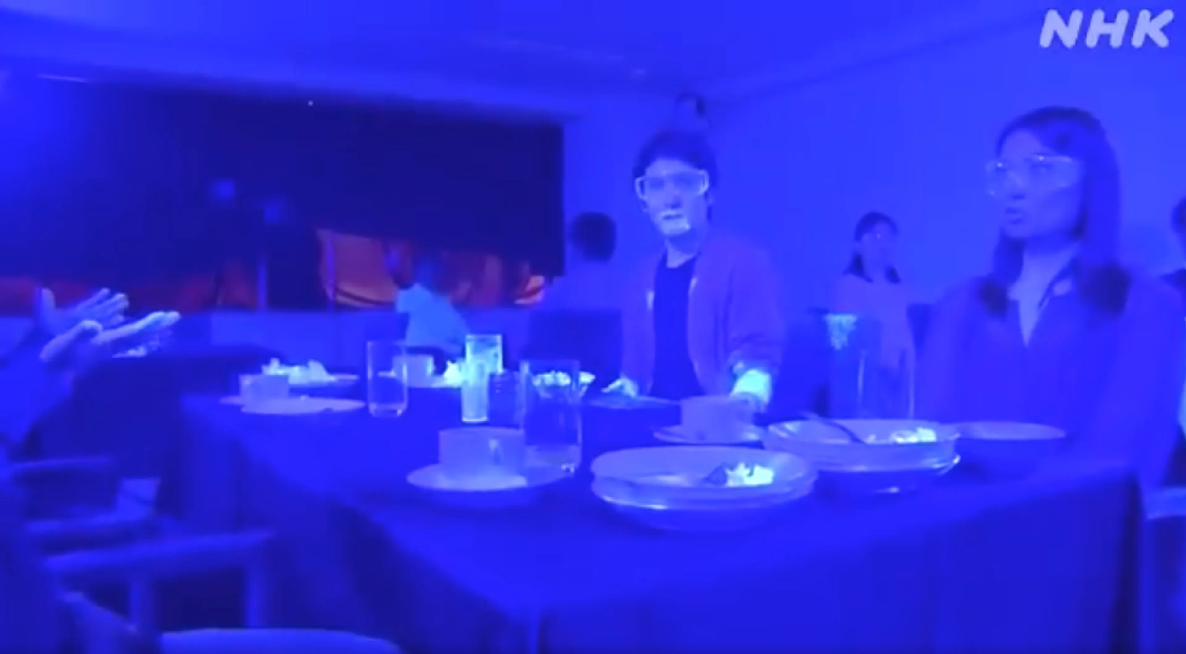 Alle gasten in Japans restaurant binnen half uur 'besmet' met coronavirus