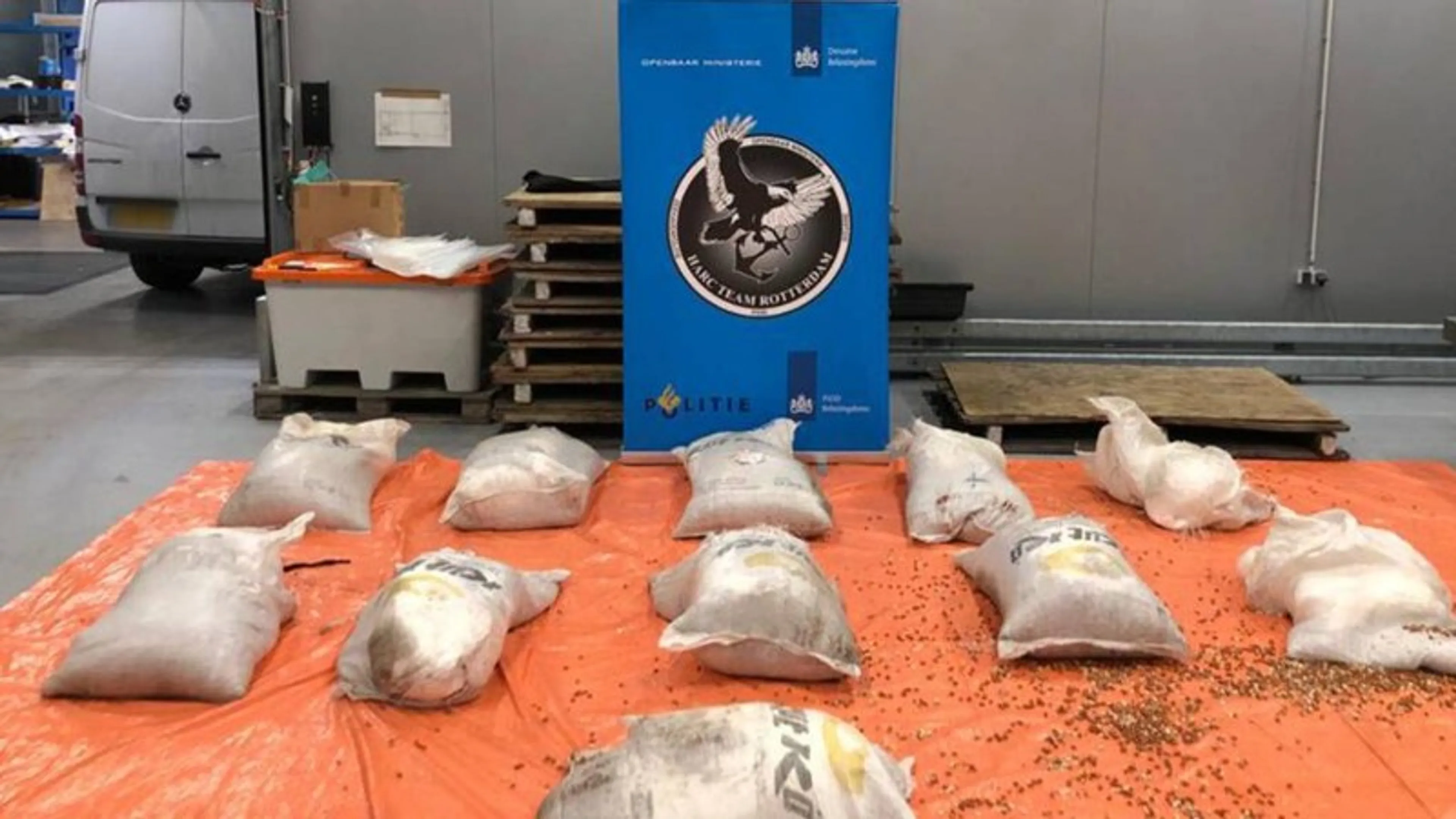 Europol rolt groot drugskartel op, twee Nederlanders opgepakt