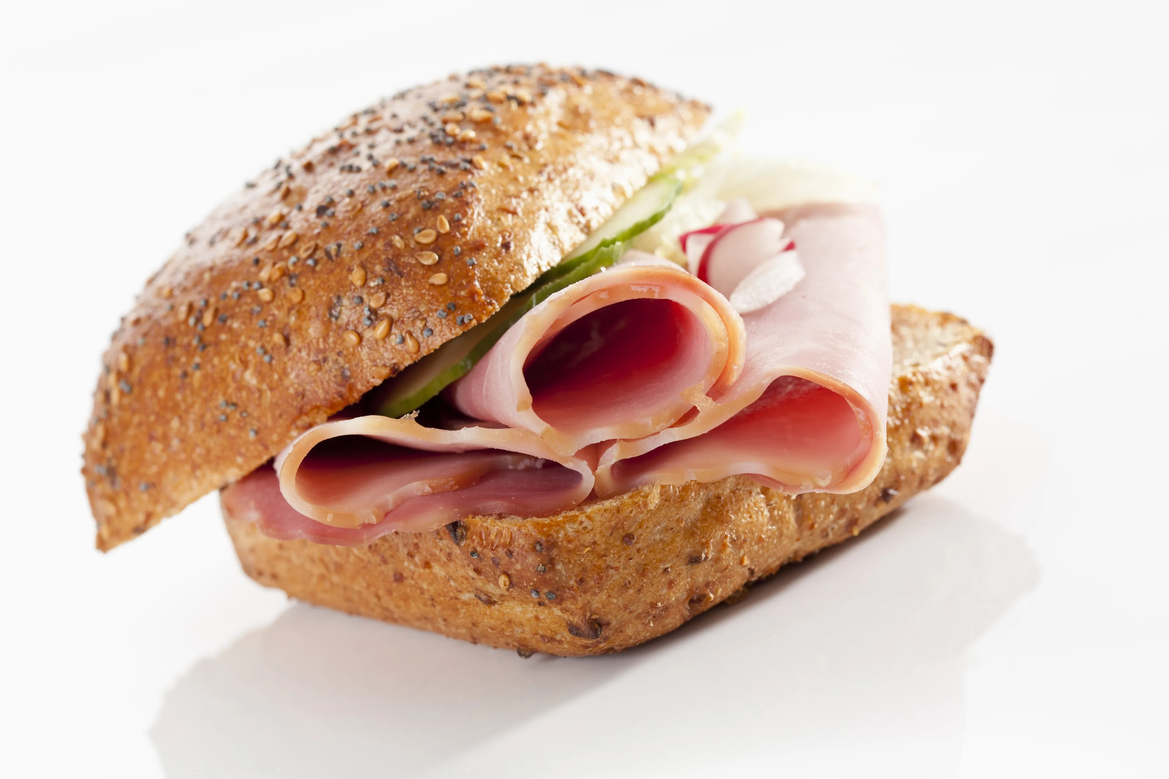 Hoe jouw dagelijkse broodje ham je mogelijk ziek kan maken