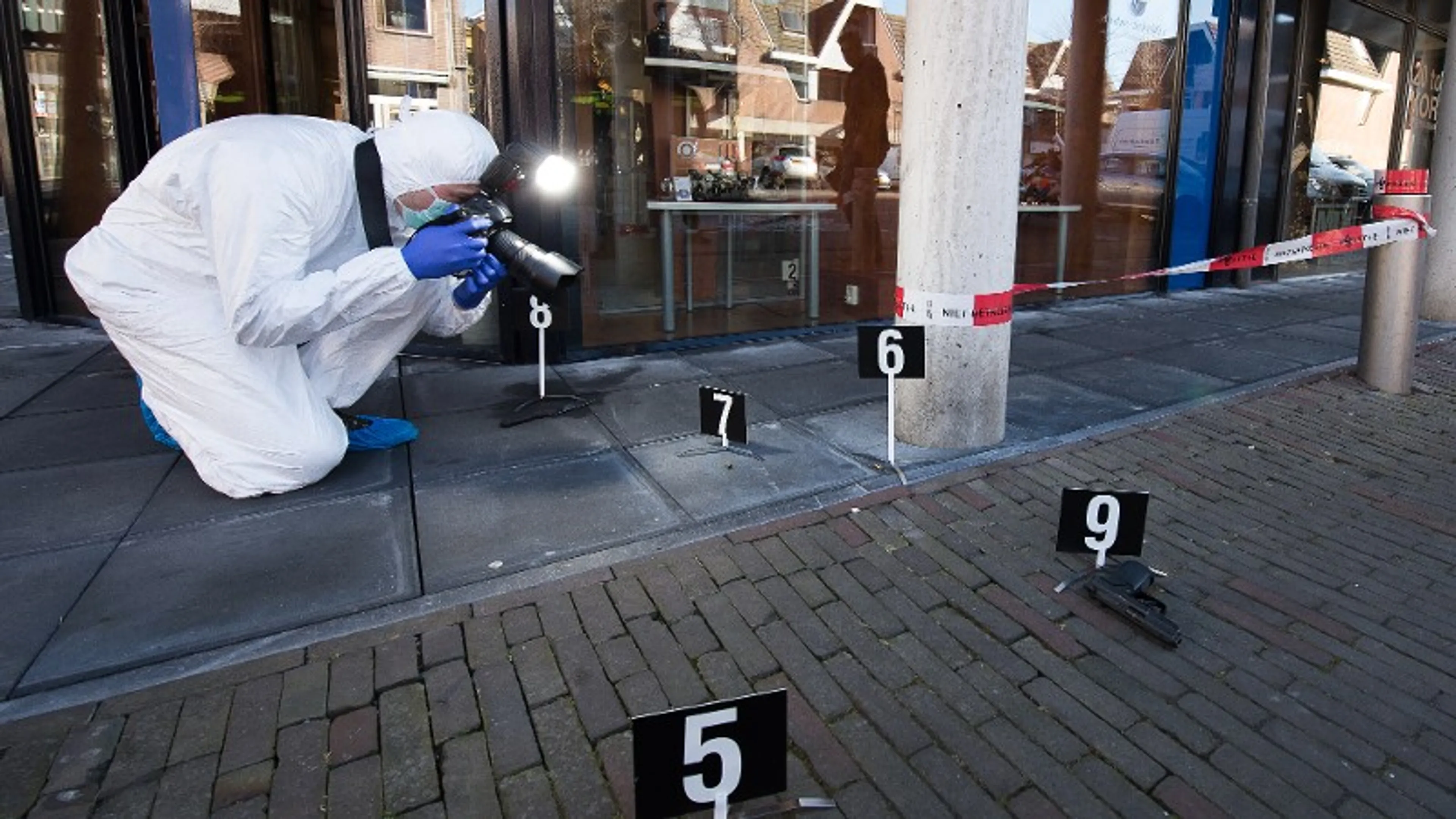 Vijfsterrenhotel W in Amsterdam meerdere keren beschoten