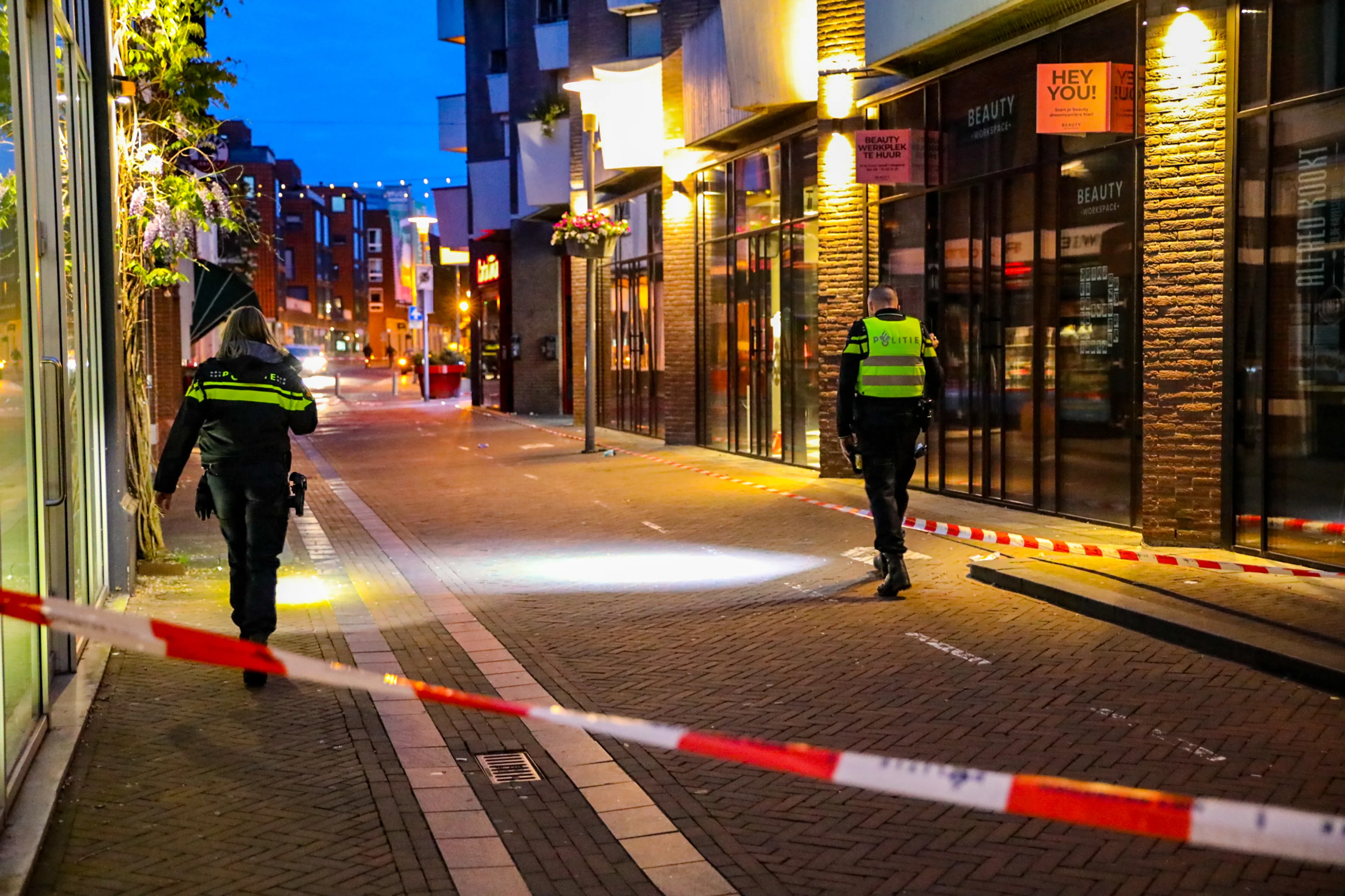 Twee zwaargewonden bij steekpartij in binnenstad Apeldoorn