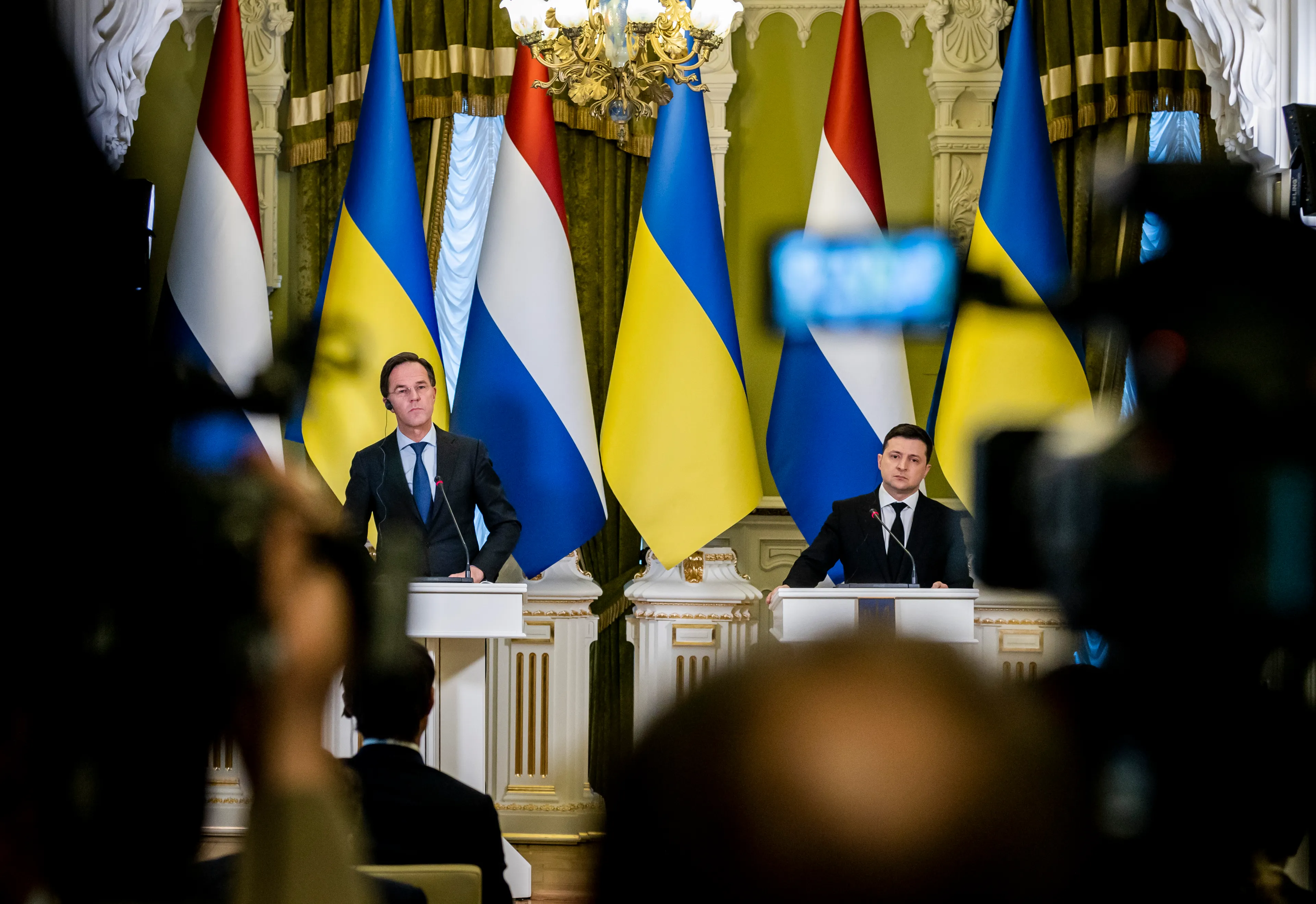 Kabinet roept Nederlanders op Oekraïne te verlaten
