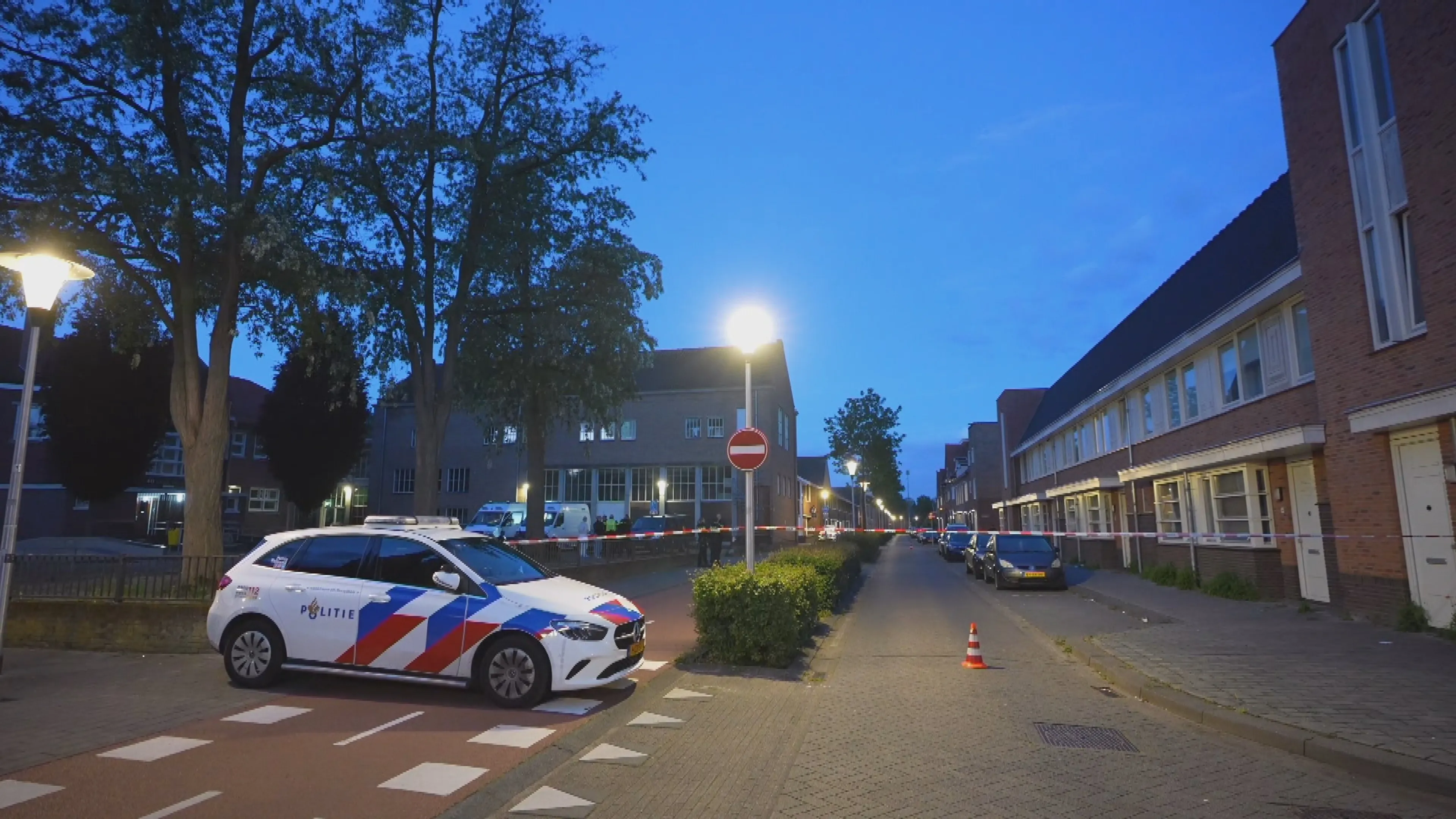 Lichaam in woning Helmond van vrouw (45), man (33) aangehouden