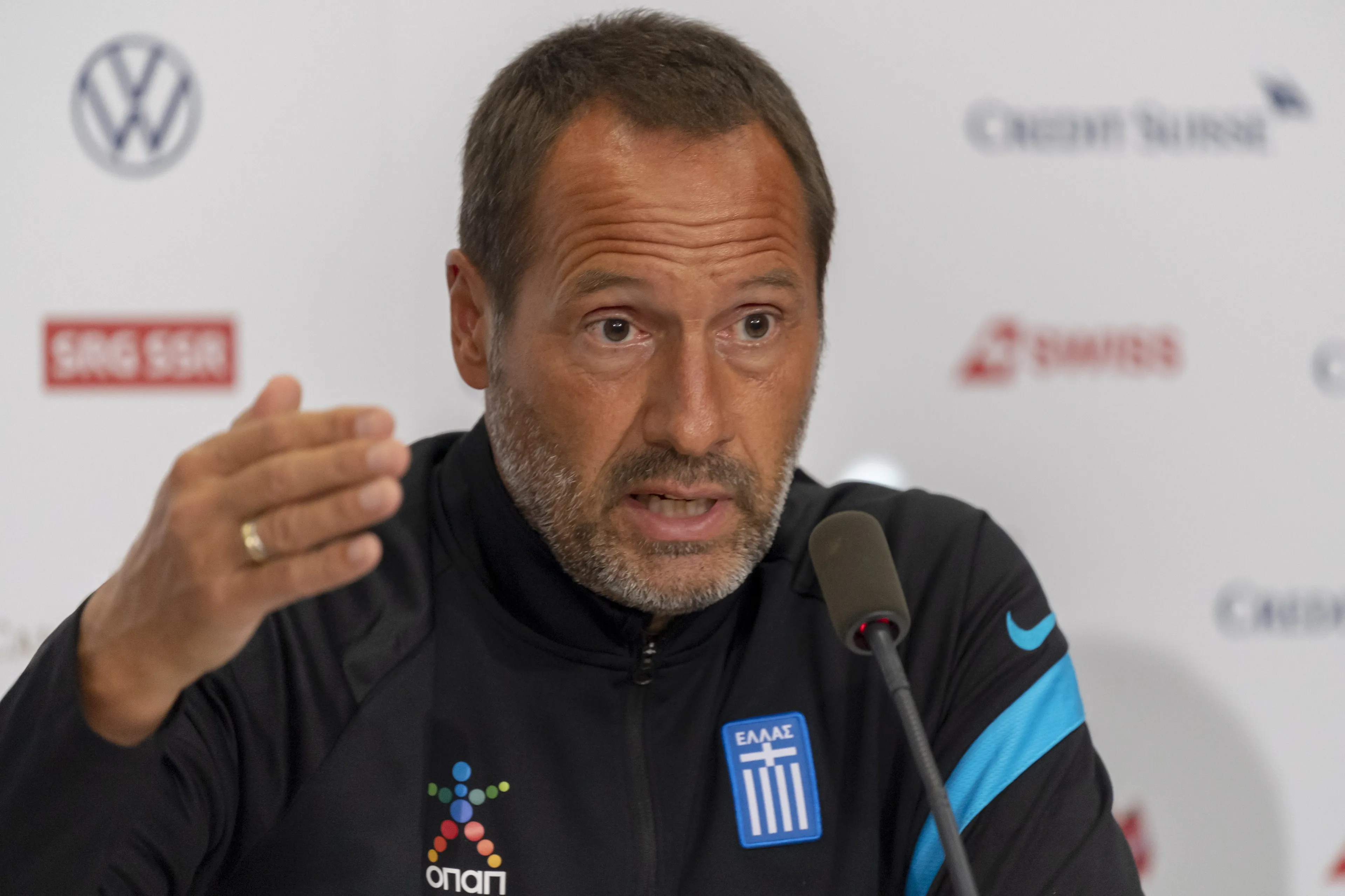 Nieuwe interim-coach voor Ajax: John van 't Schip begint maandag al