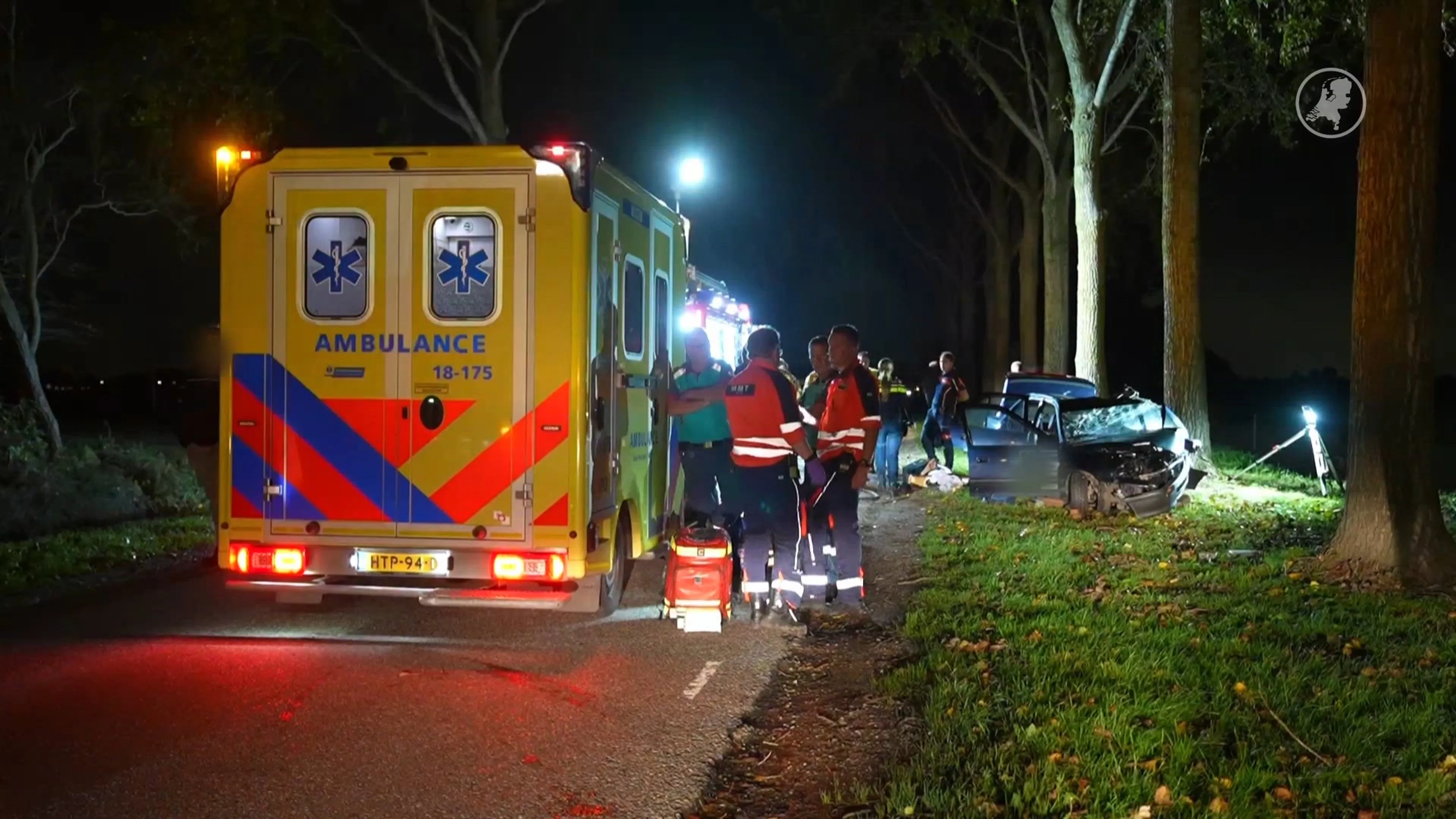 Beschonken bestuurder rijdt met hoge snelheid tegen boom in Groot-Ammers