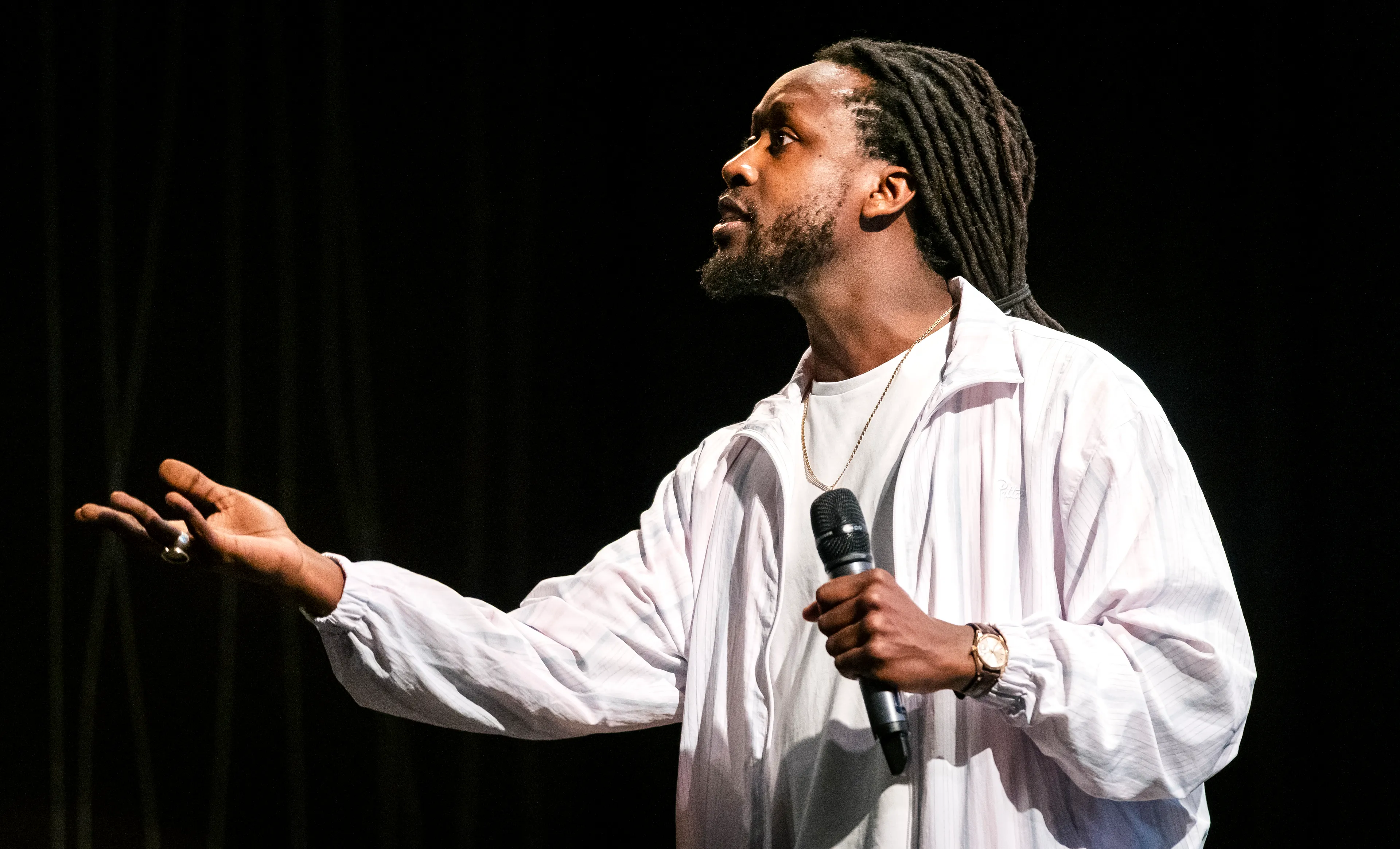 Akwasi wil dat er 'partij voor mensen van kleur' komt
