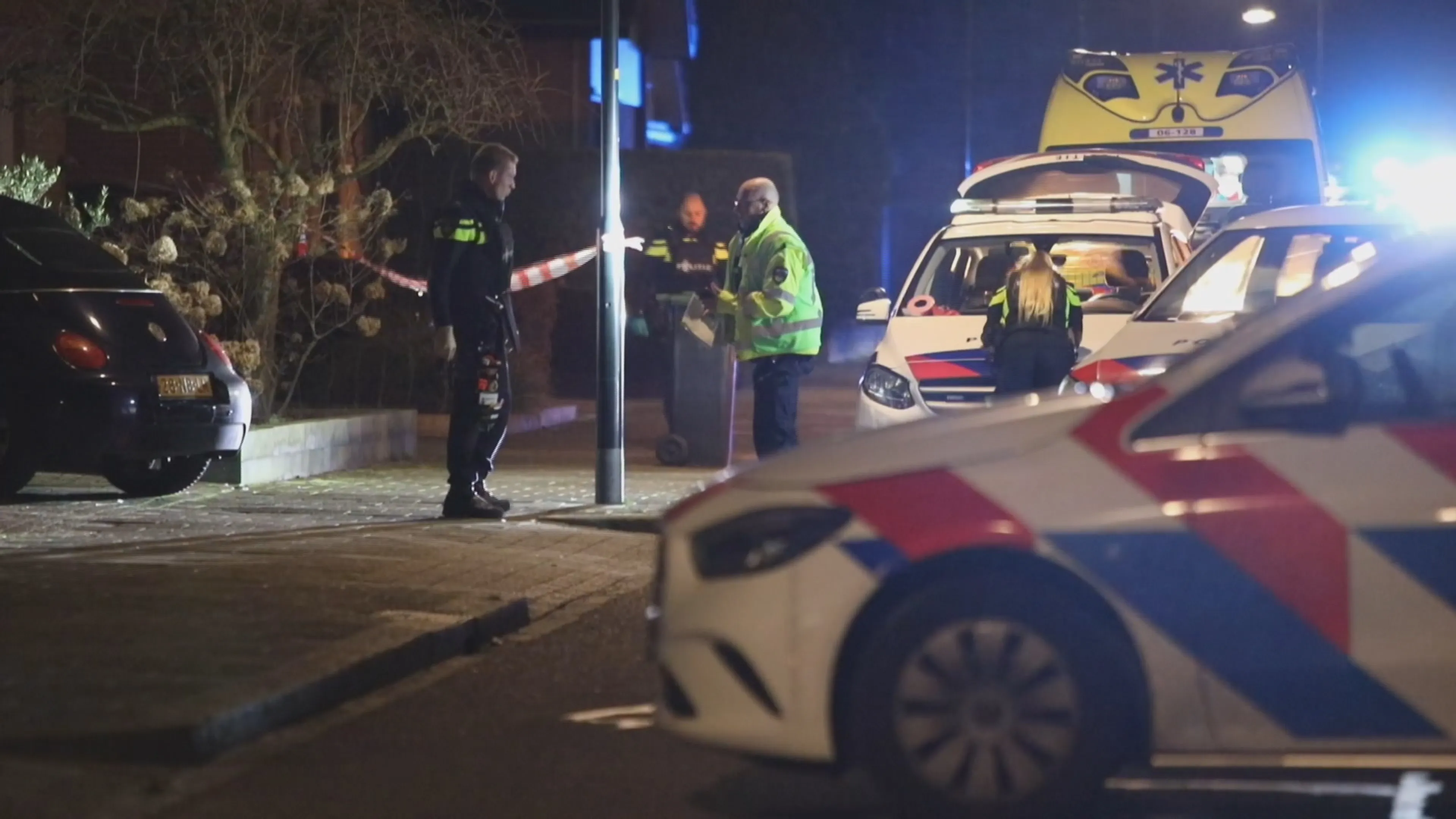 Man (26) zwaargewond bij steekpartij Apeldoorn, politie doet onderzoek
