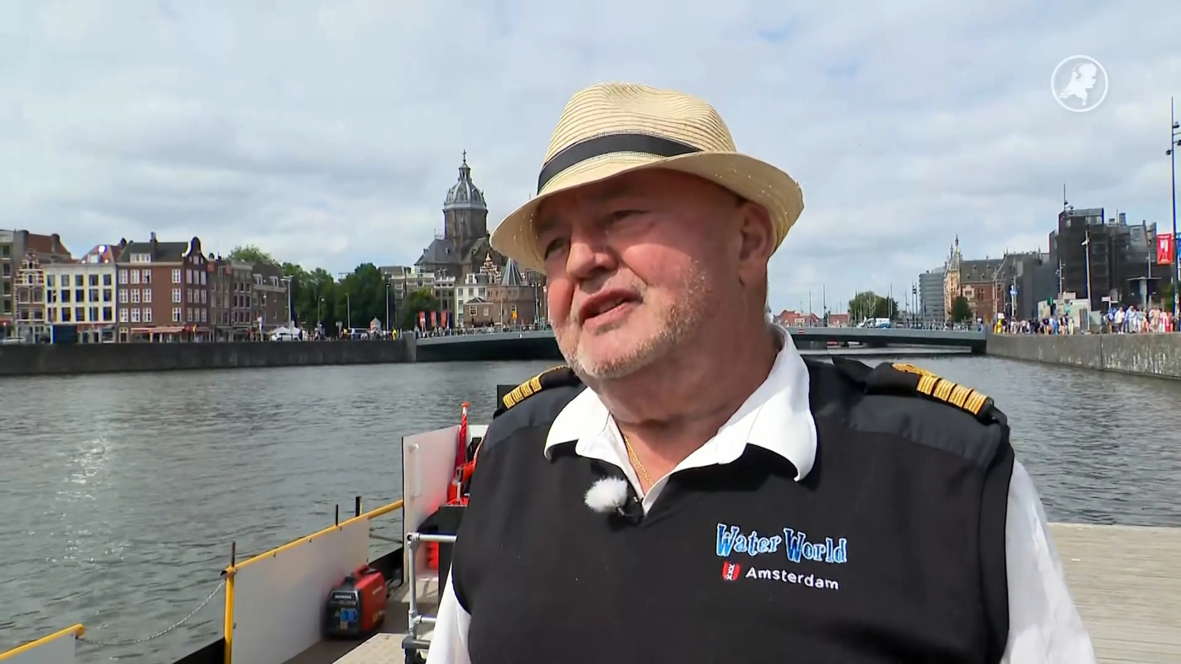 Na eigen ongeluk bouwde Rob rolstoelboot: nu vaart hij mee op SAIL