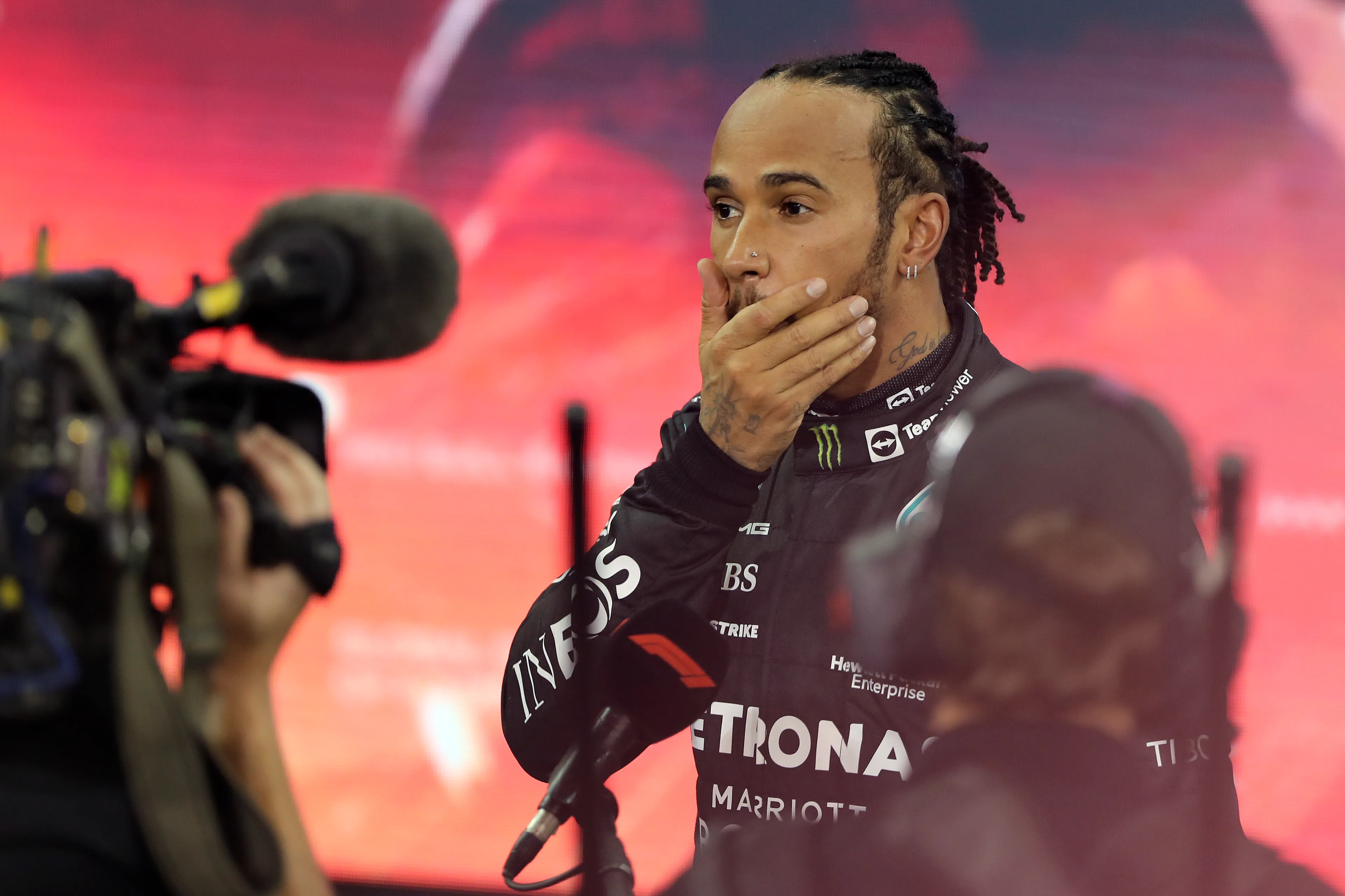 Lewis Hamilton moet straf vrezen voor mijden FIA-gala na verlies tegen Verstappen