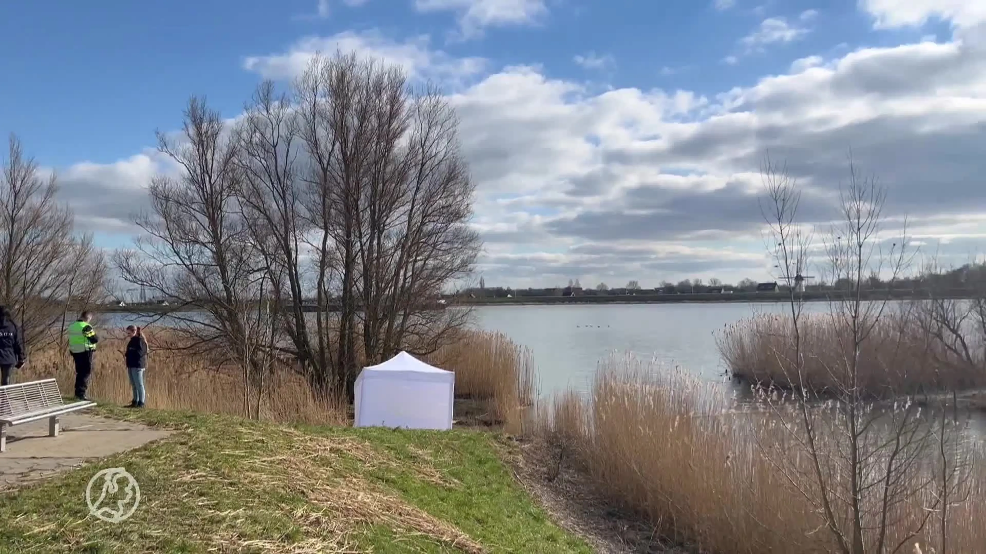 Nieuwe tips: politie krijgt meerdere tips over overleden baby in de Lek na Opsporing Verzocht