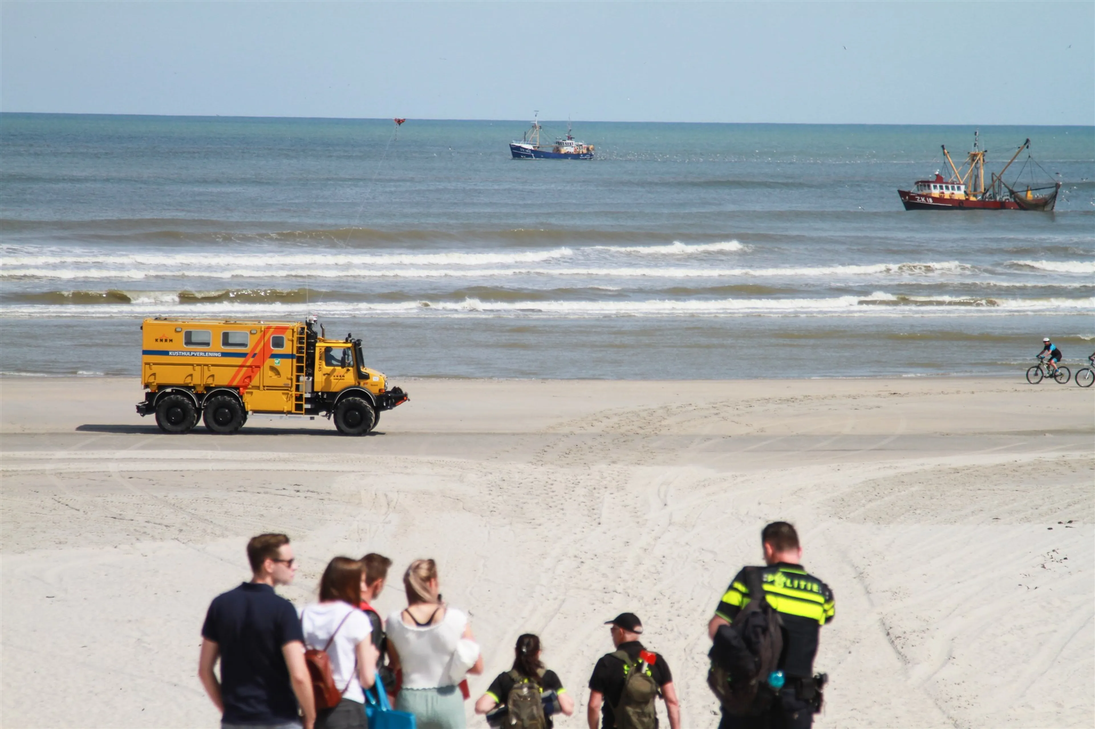 Lichaam gevonden in zee bij Ameland, mogelijk vermist Duits meisje (14)