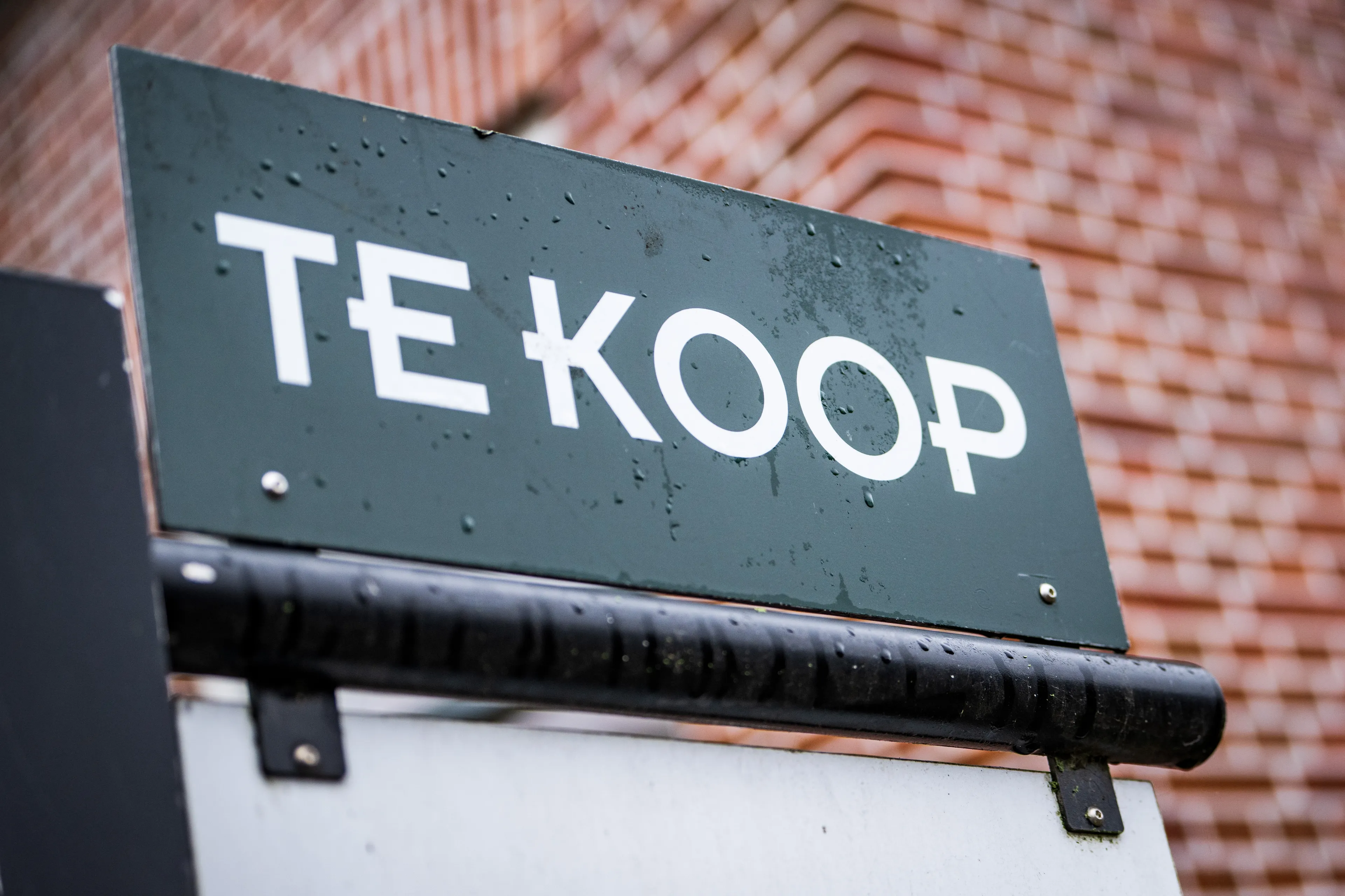 'Mystery makelaar' zet Kamperland op stelten