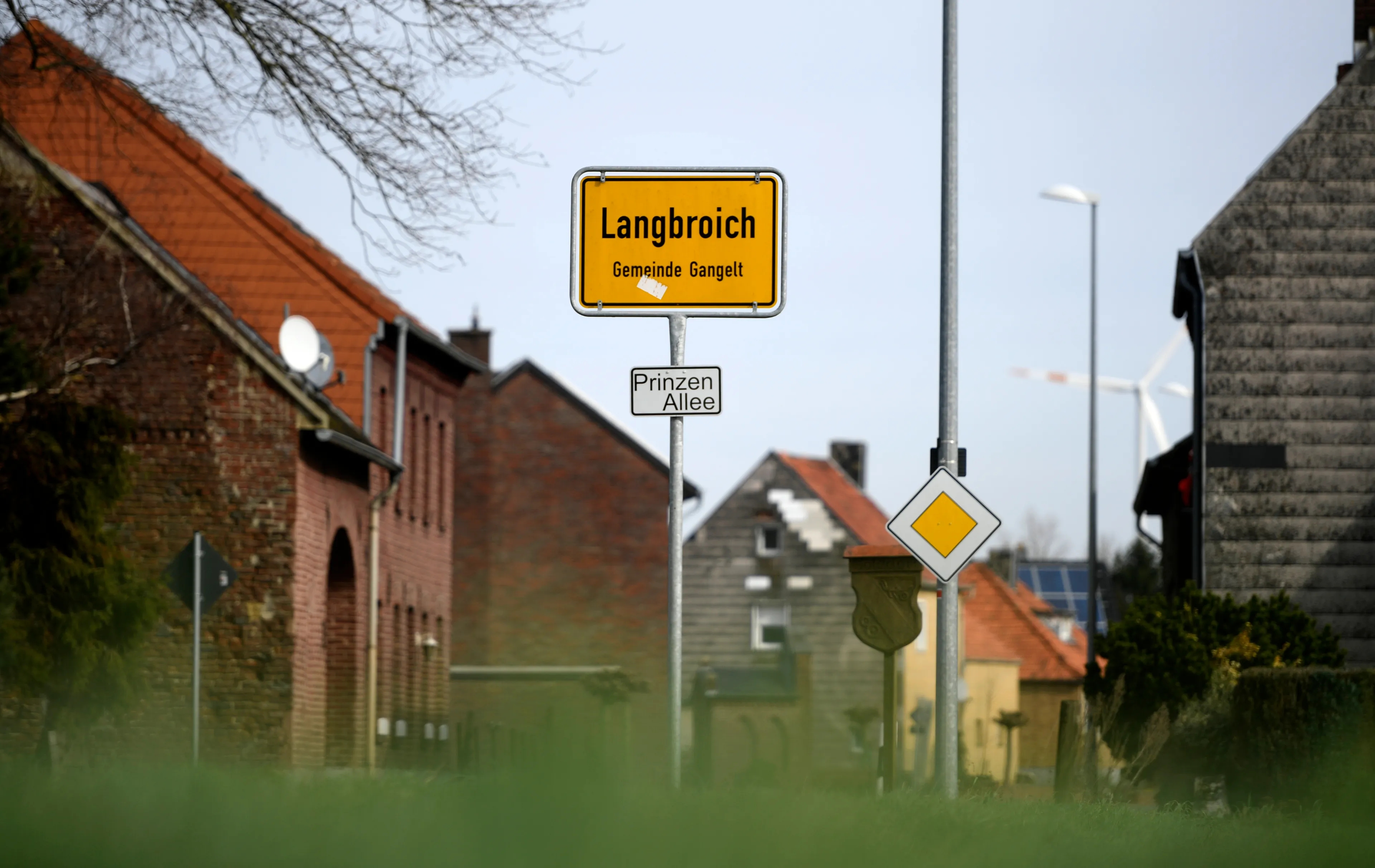 Explosieve stijging aantal besmettingen coronavirus bij Nederlandse grens