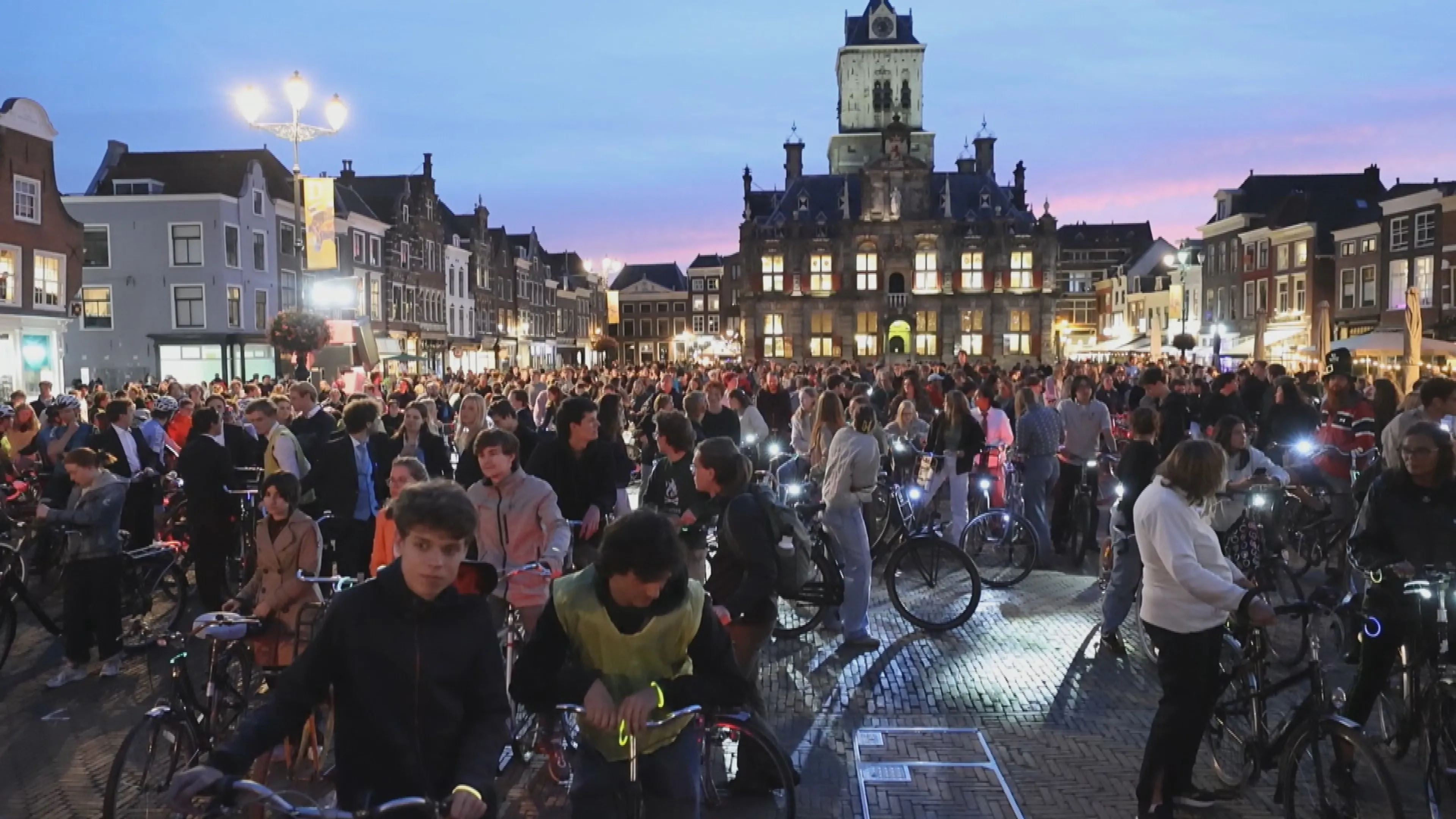 Honderden fietsen door Delft na reeks aanrandingen en mishandelingen