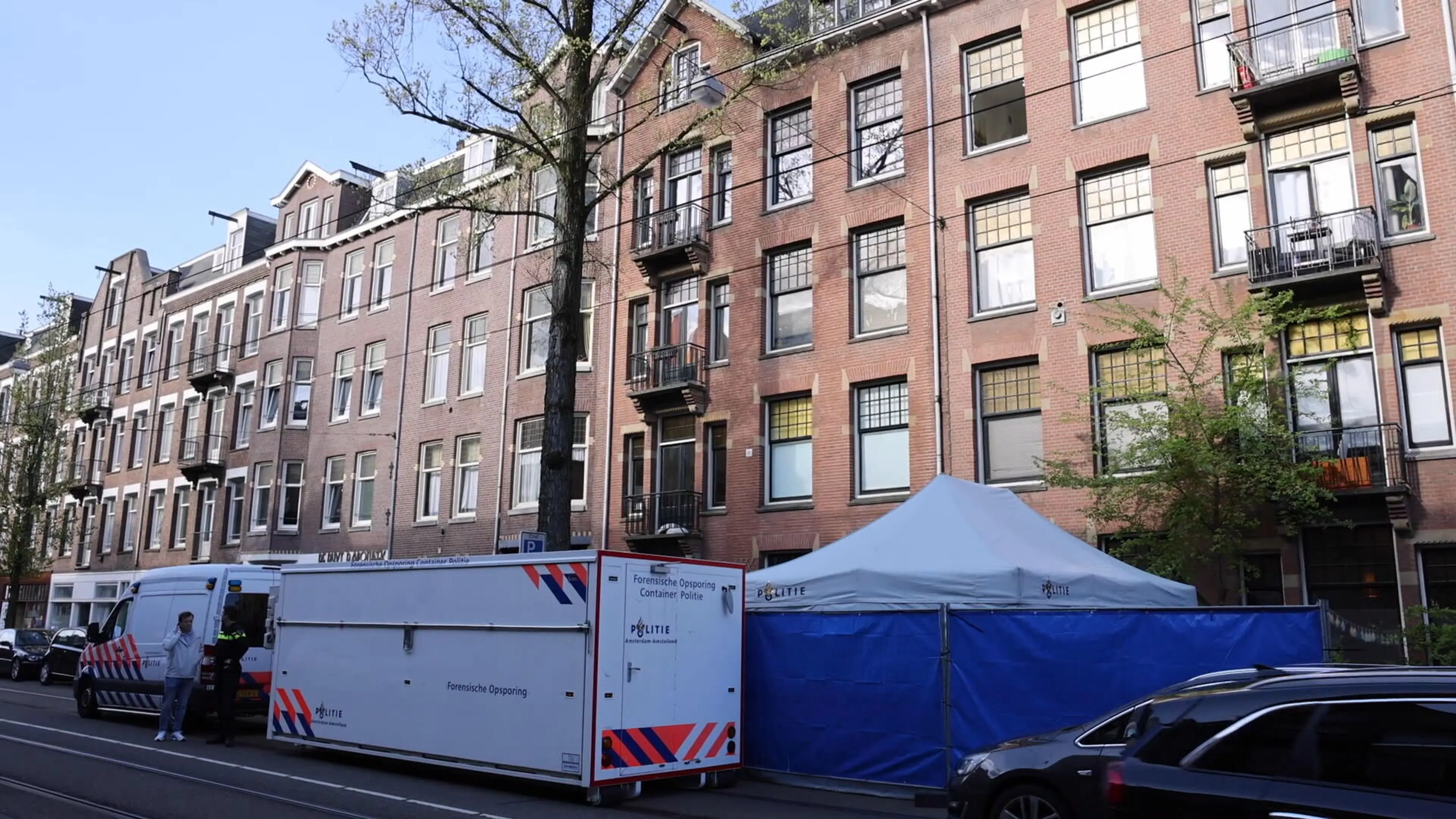 Huisgenoten niet schuldig aan dood man die uit raam viel in Amsterdam