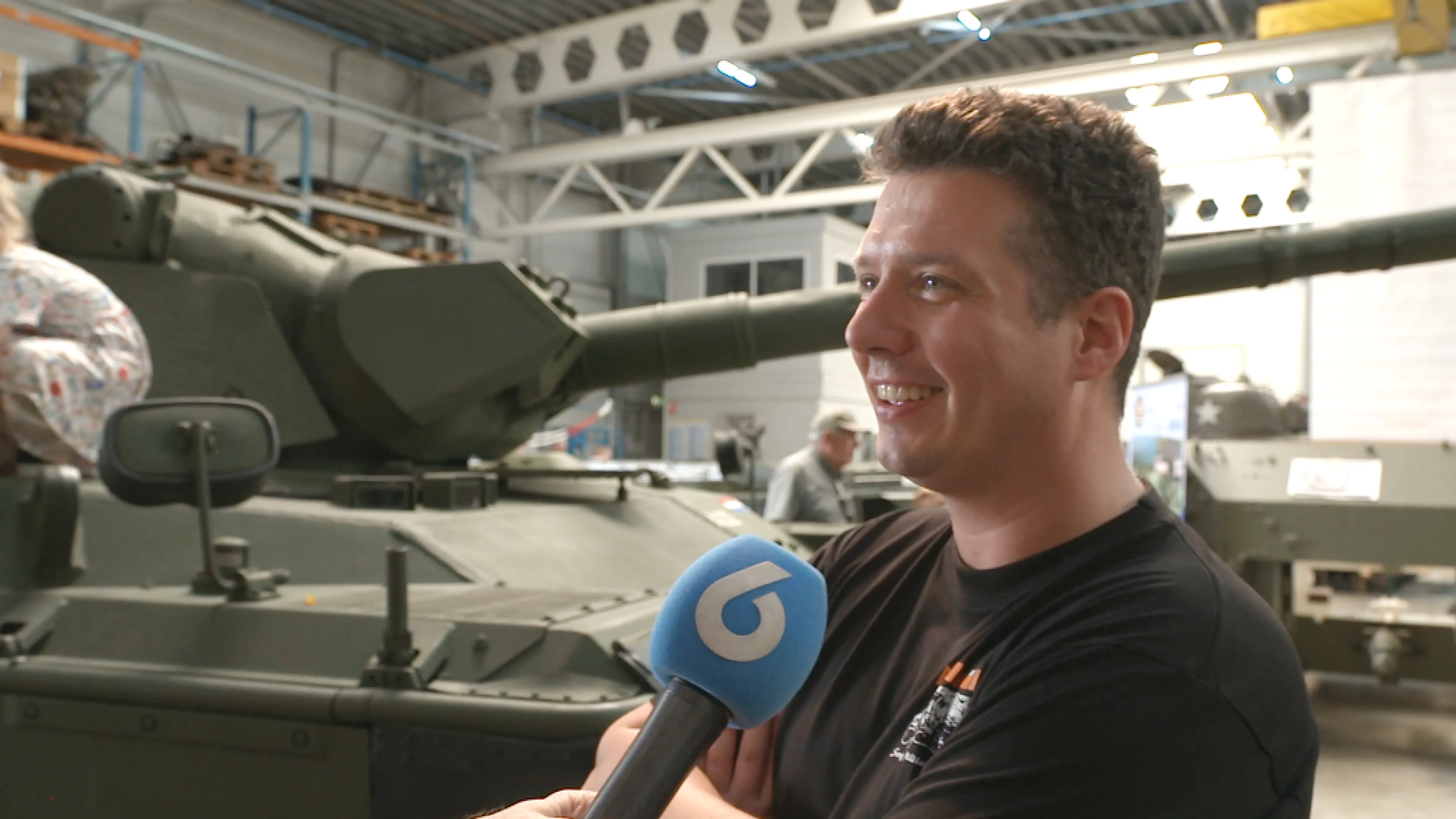 Opgeknapte tank kopen? Dat kan deze week in Nederweert, maar ze zijn niet goedkoop