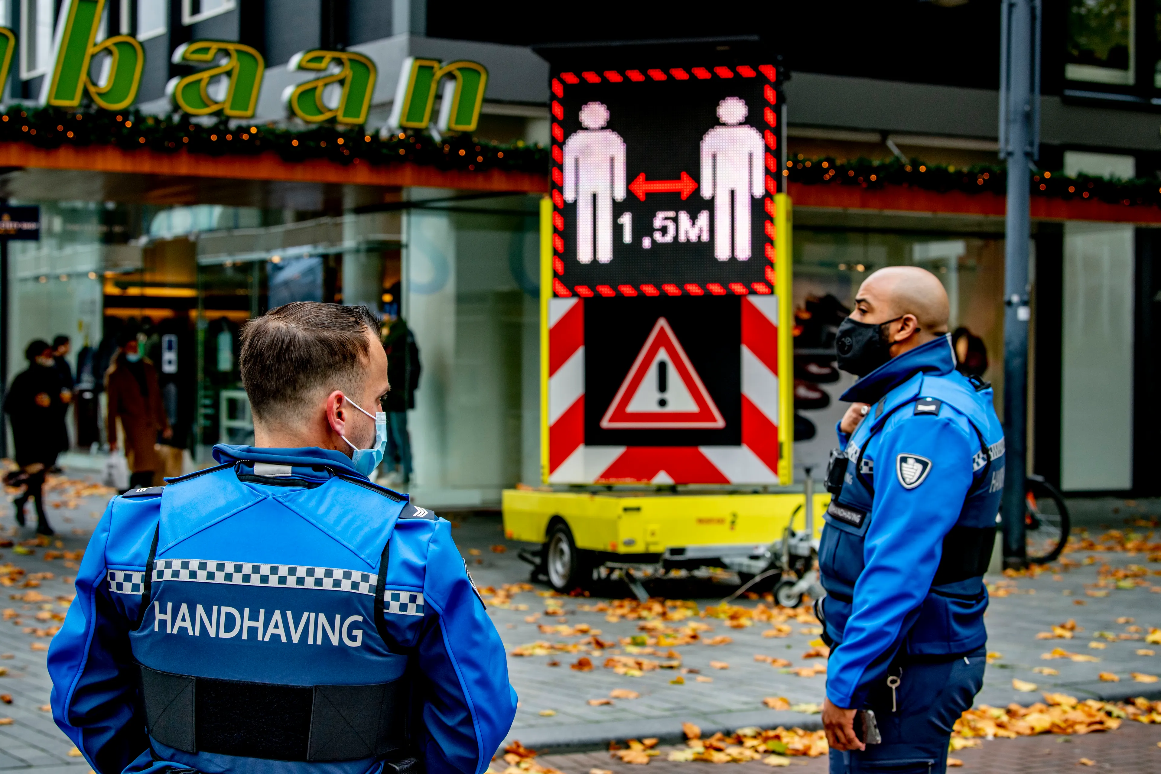 Boa's willen hogere boetes en strengere straffen voor overtreden coronamaatregelen