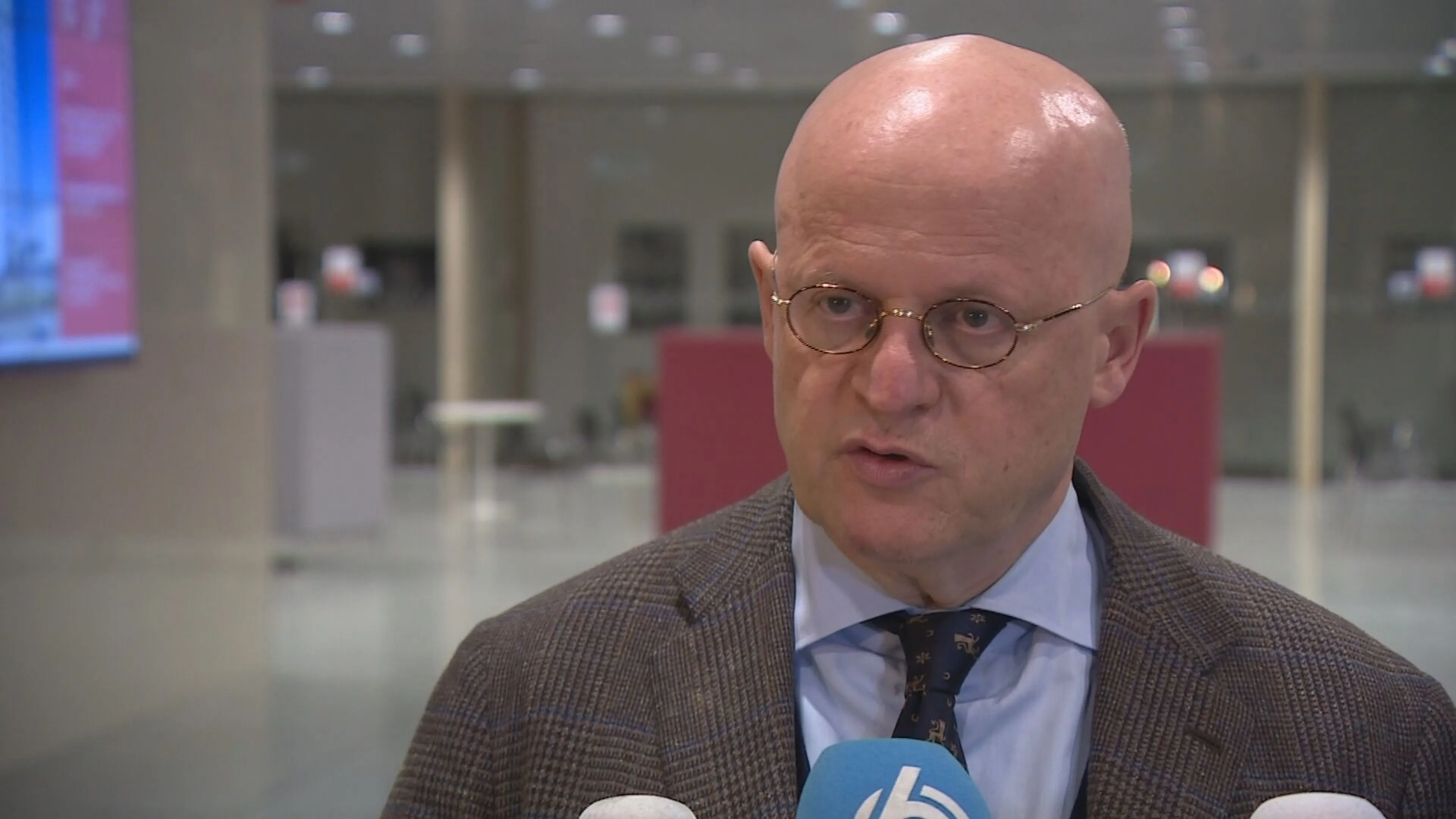 Grapperhaus tempert verwachtingen: 'Komende weken gaat niet veel veranderen'
