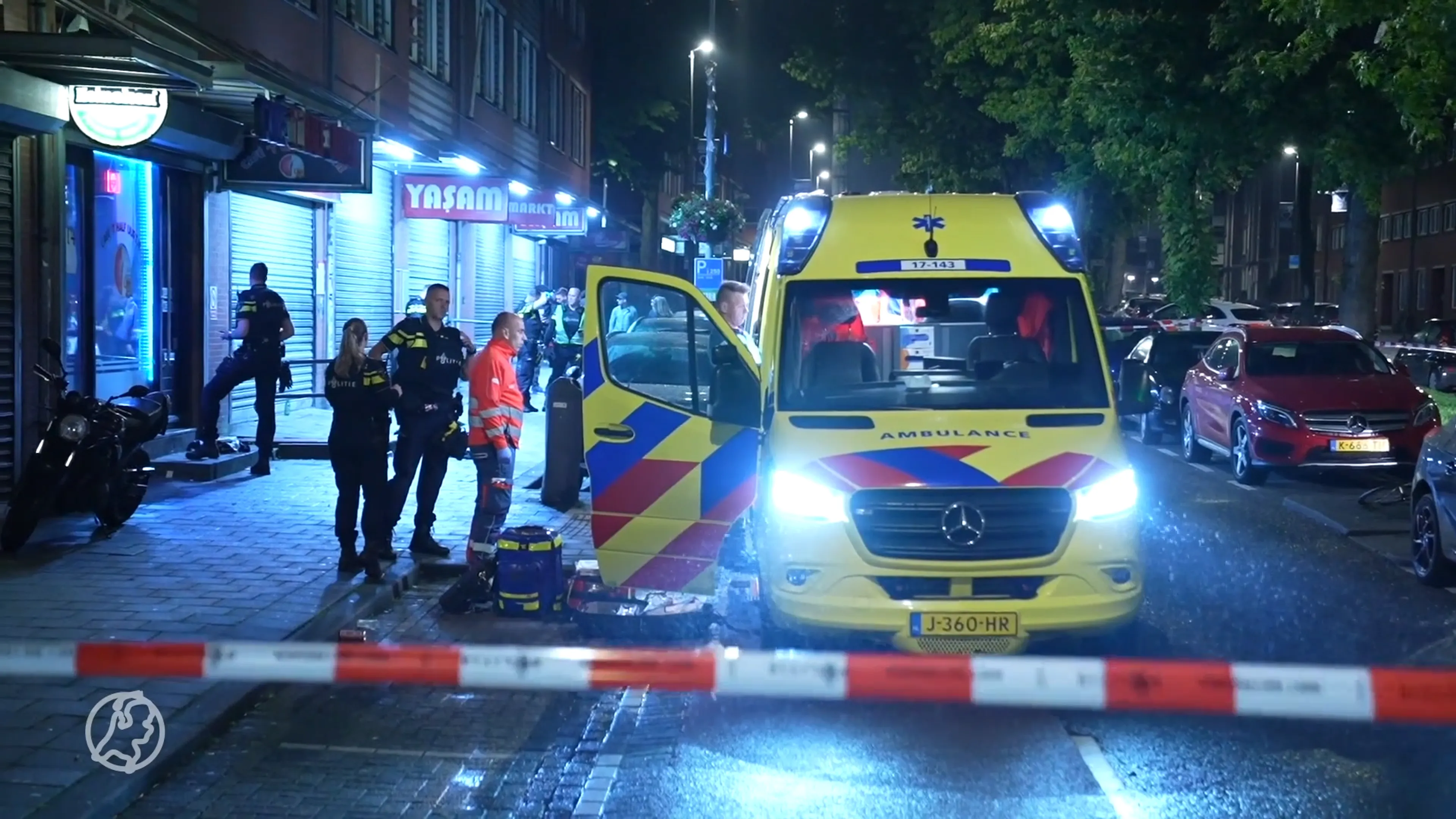 Man (32) overleden na schietpartij bij café in Rotterdam, verdachte aangehouden