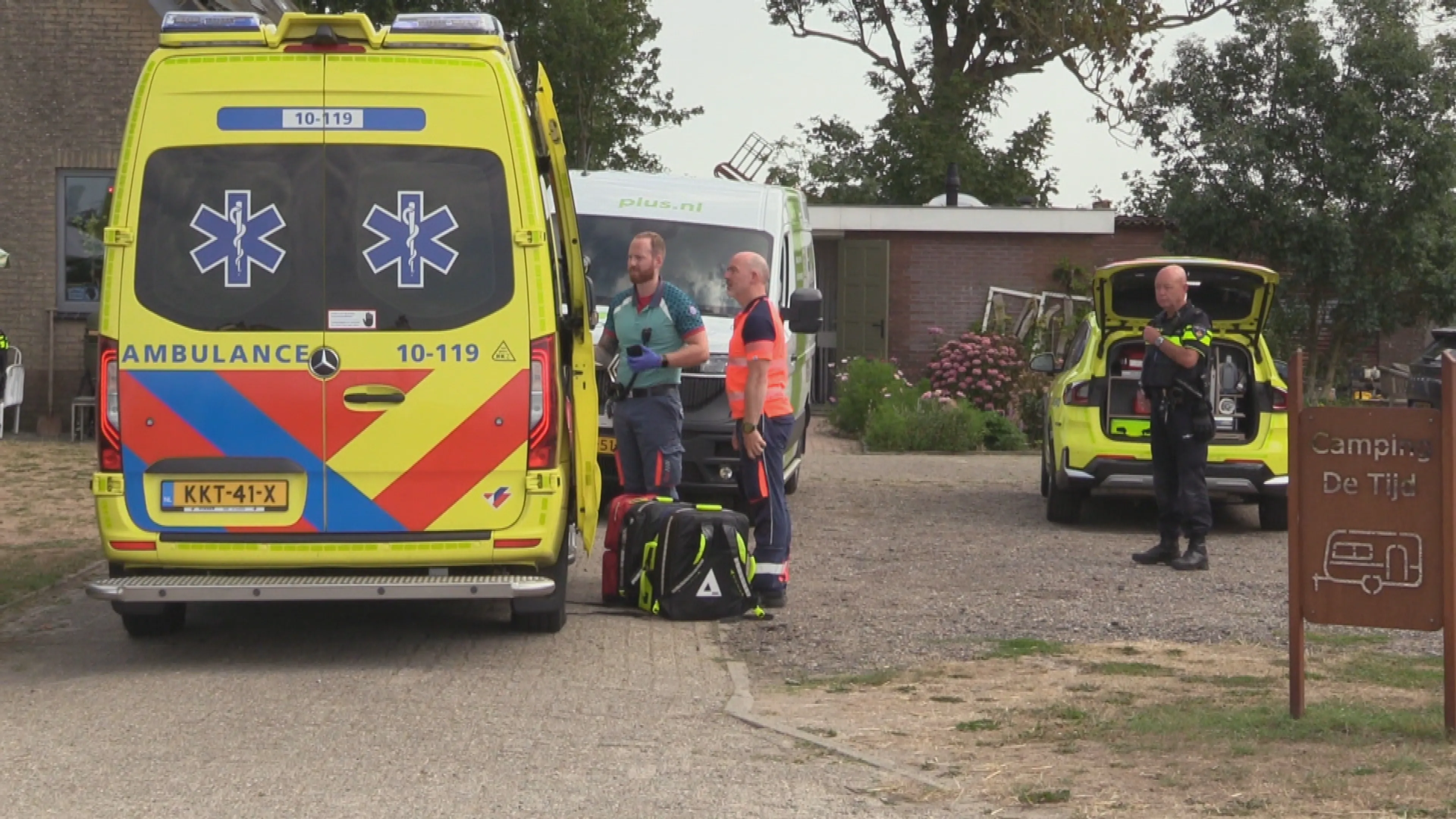 Kind gewond na aanrijding met bestelbus op Texel, bestuurder aangehouden
