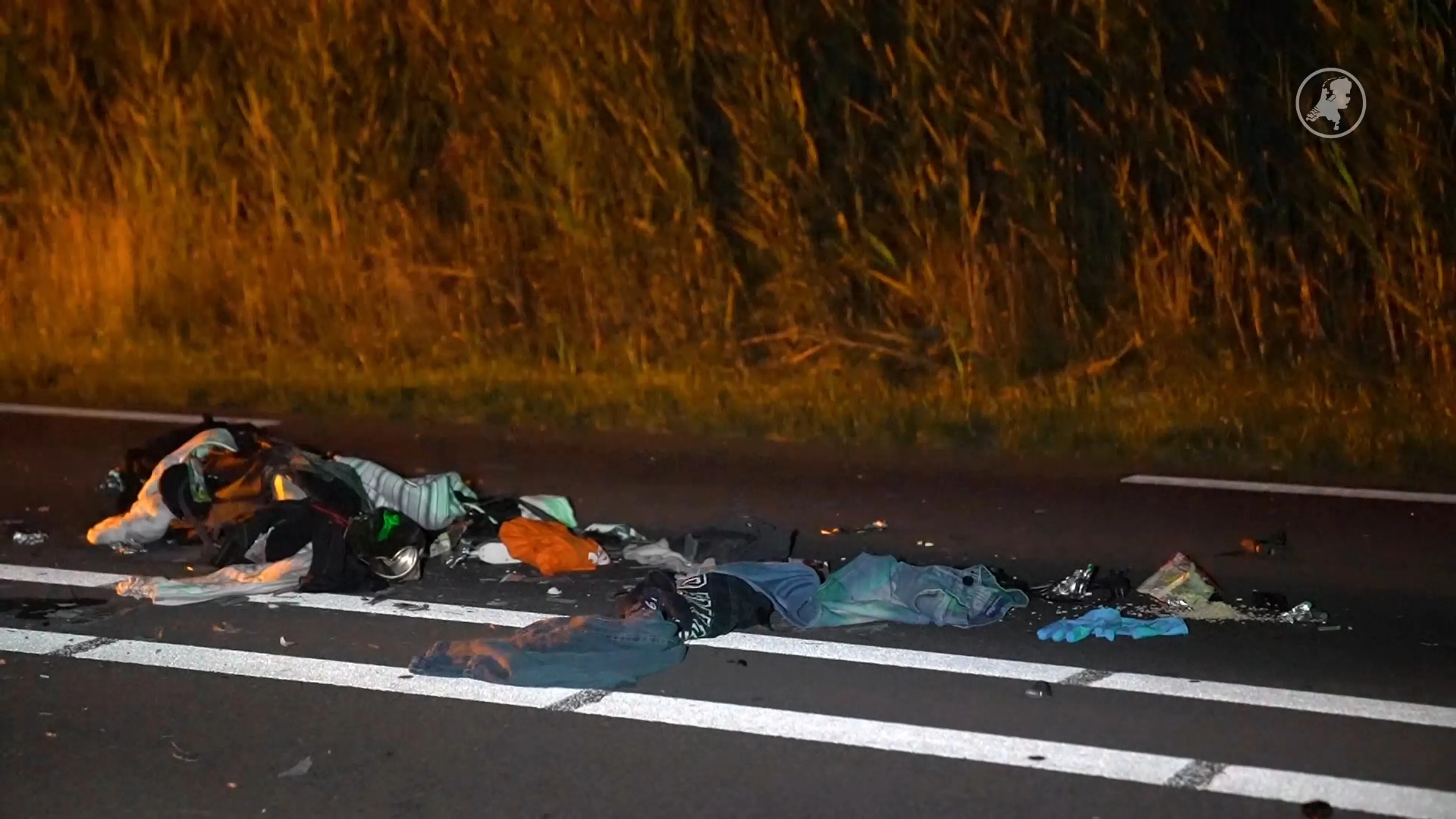 Voetganger met koffers loopt op 80-weg en wordt aangereden in Schijndel