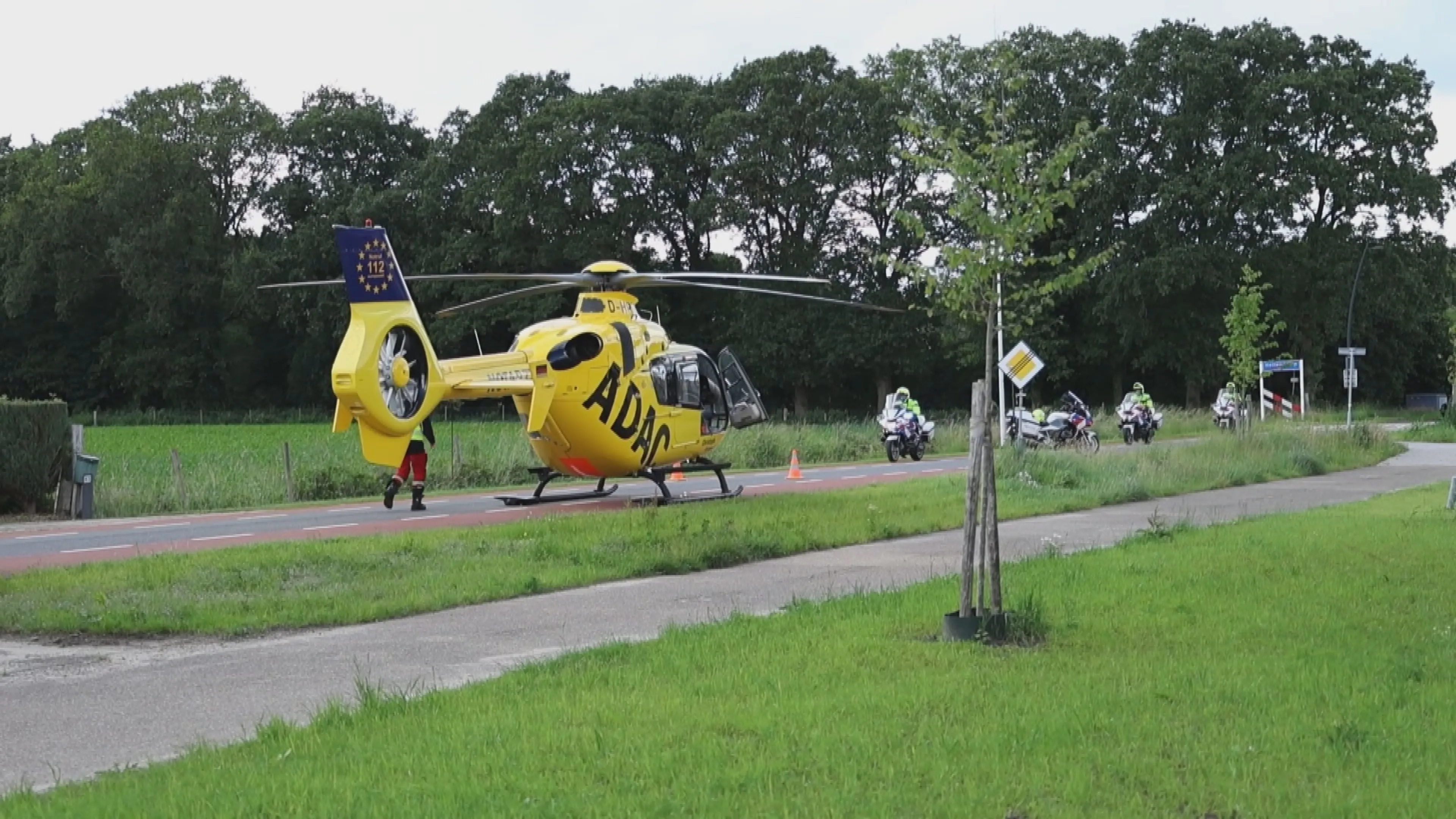 Jongen overleden na aanrijding met bestelbus in Hellendoorn