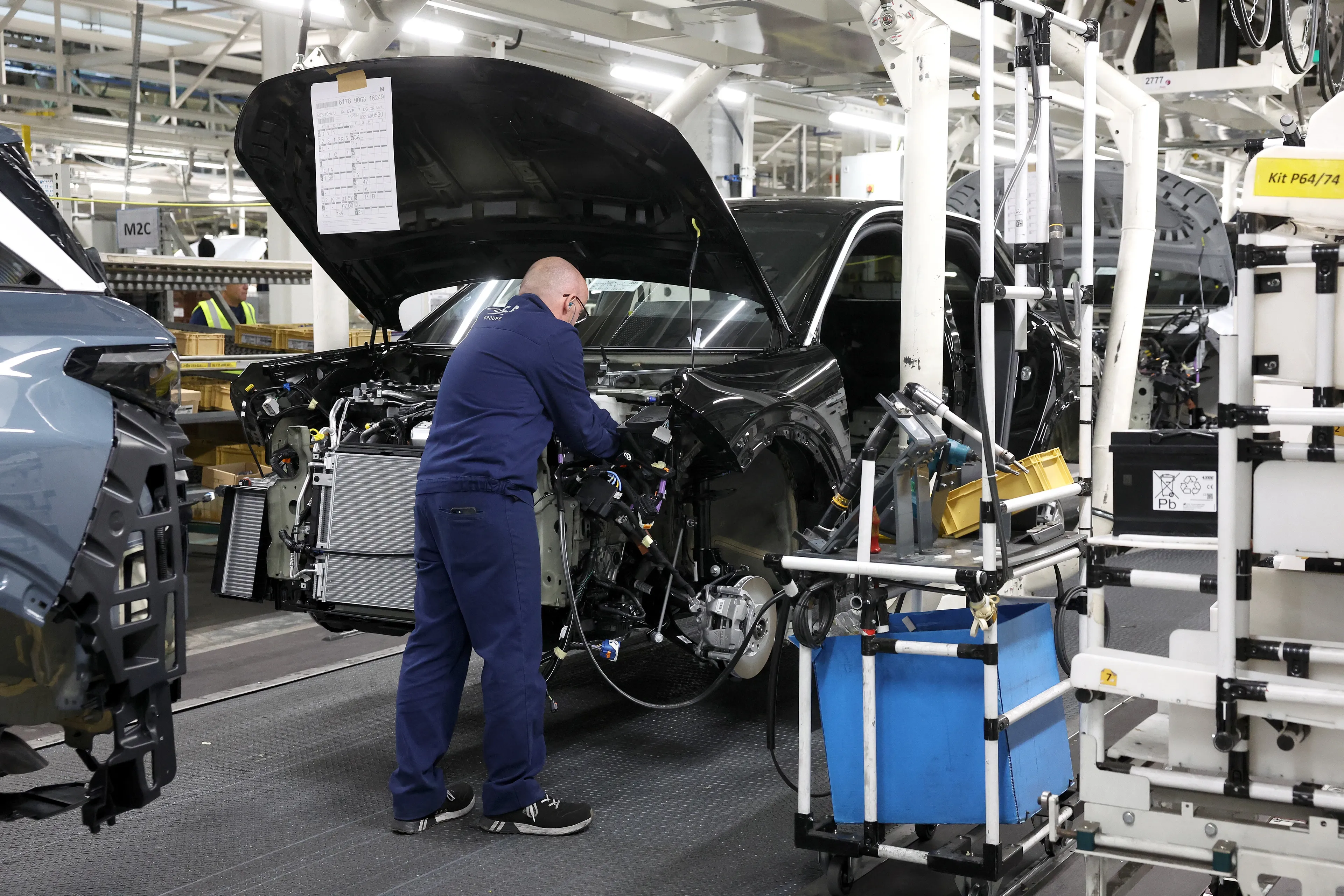 Grote terugroepactie autofabrikant: deze autobezitters moeten terug naar dealer om brandgevaar